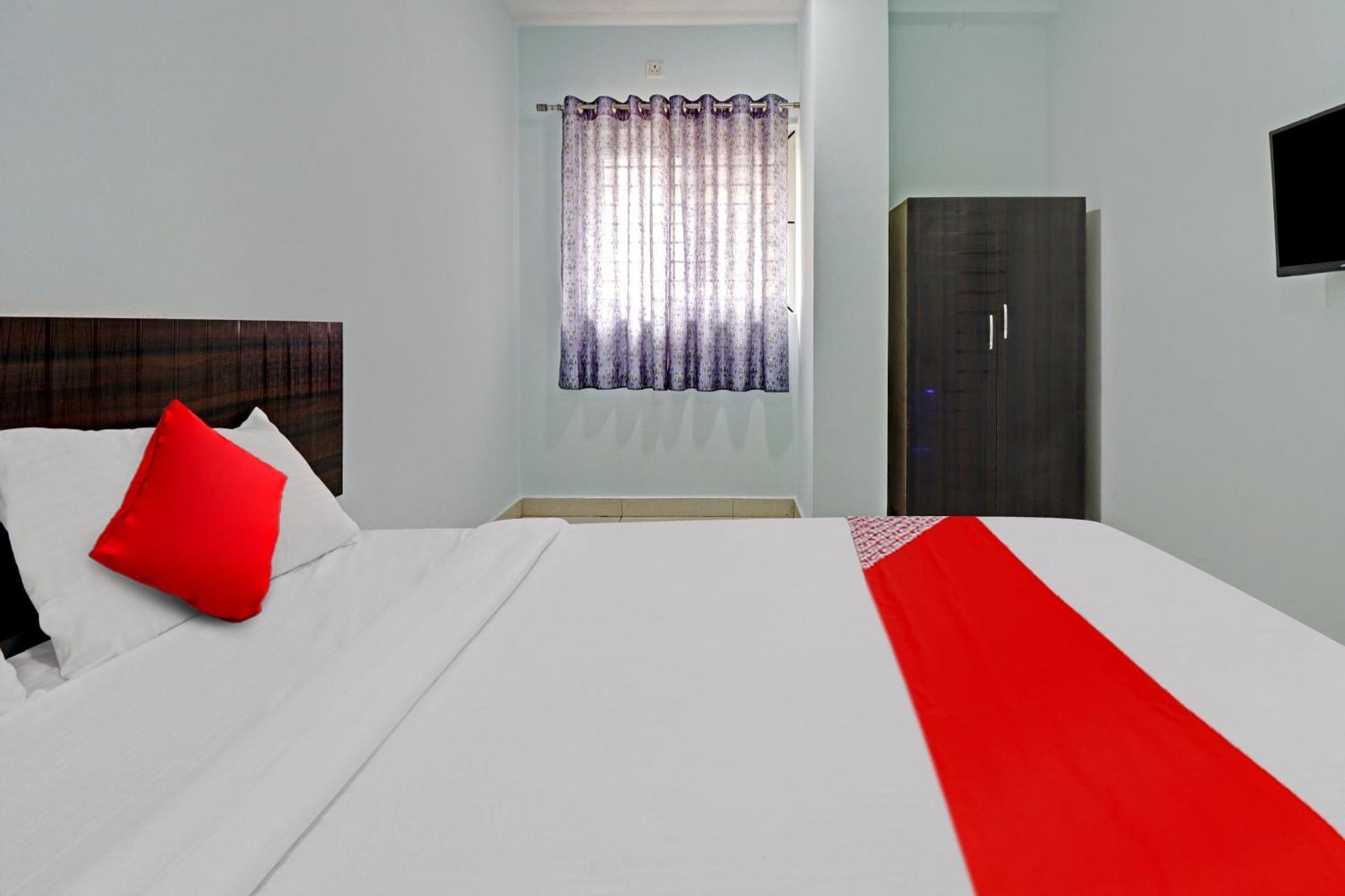 Hotel O Karanji Comforts 3*