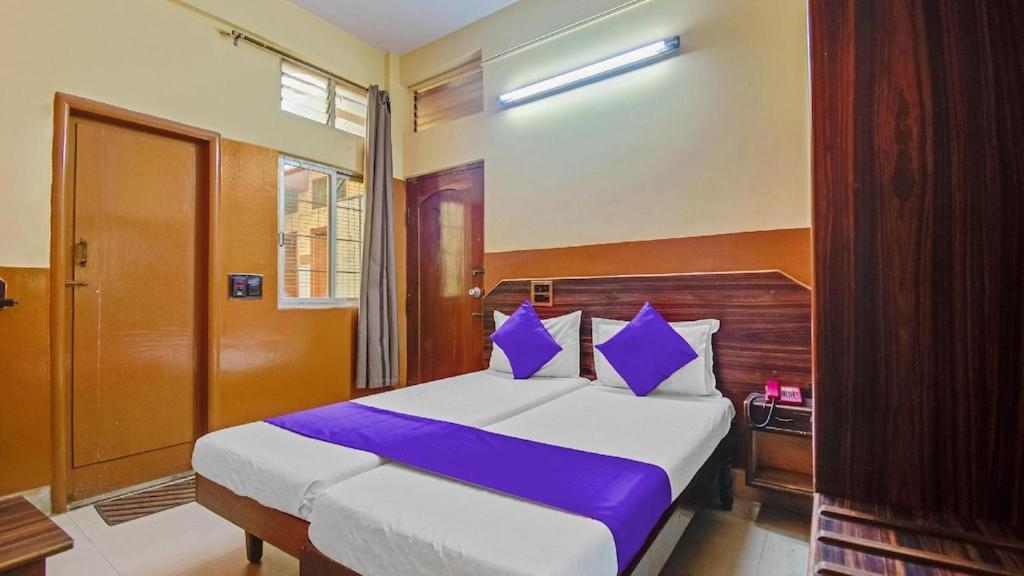 Pawan Sree Hotel