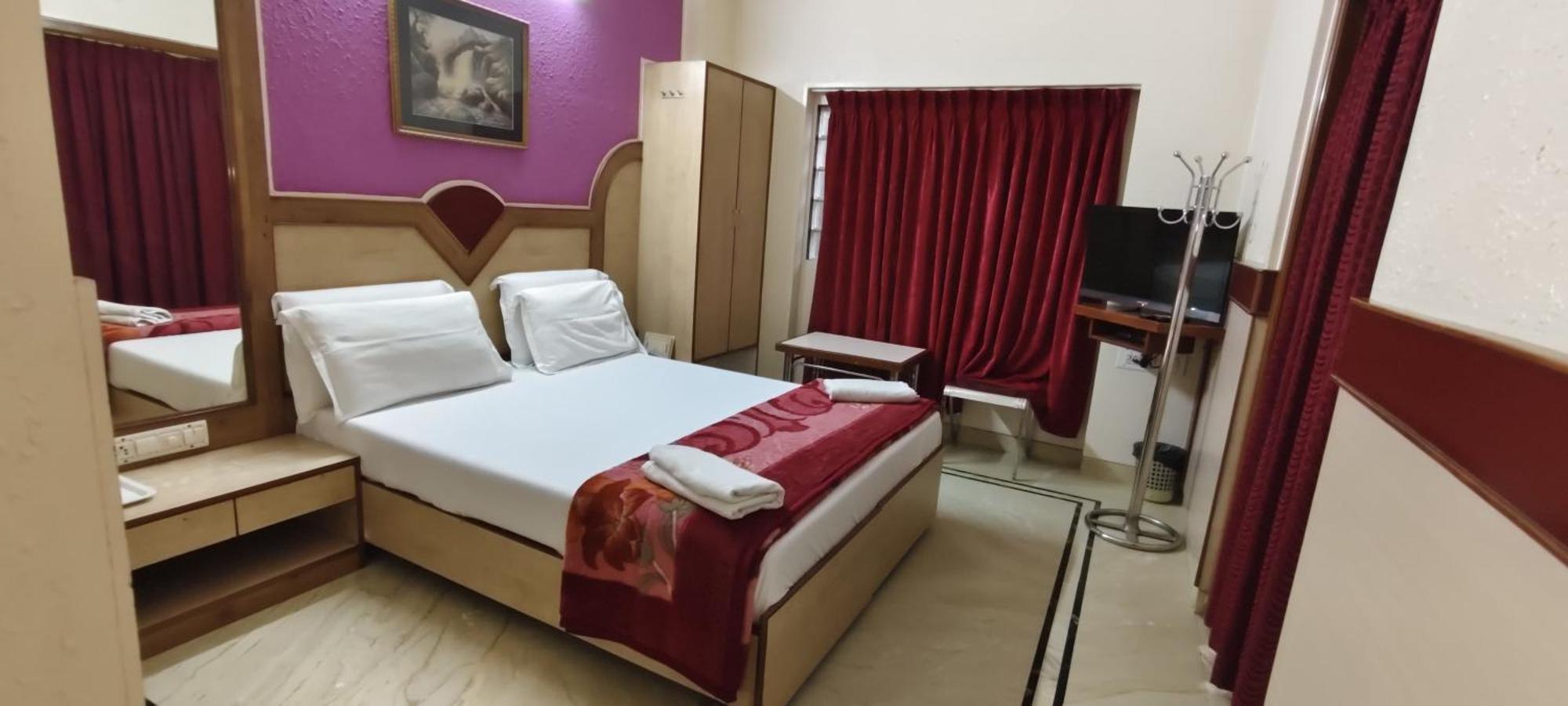 The Grand Krishna Hotel 4*
