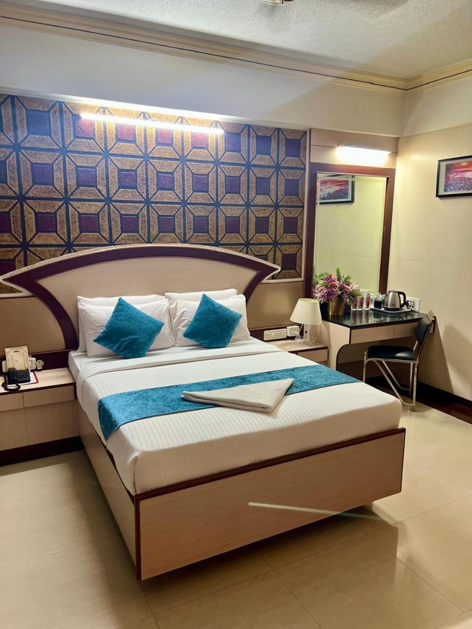 Hotel The Grand Krishna Bangalore