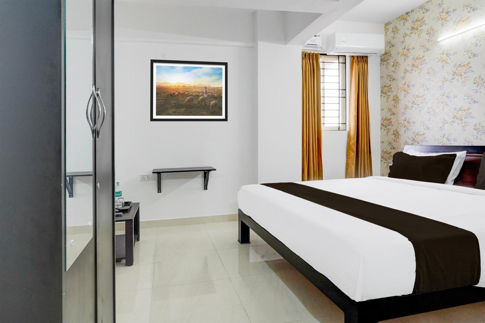 O Balaji Residency 3*