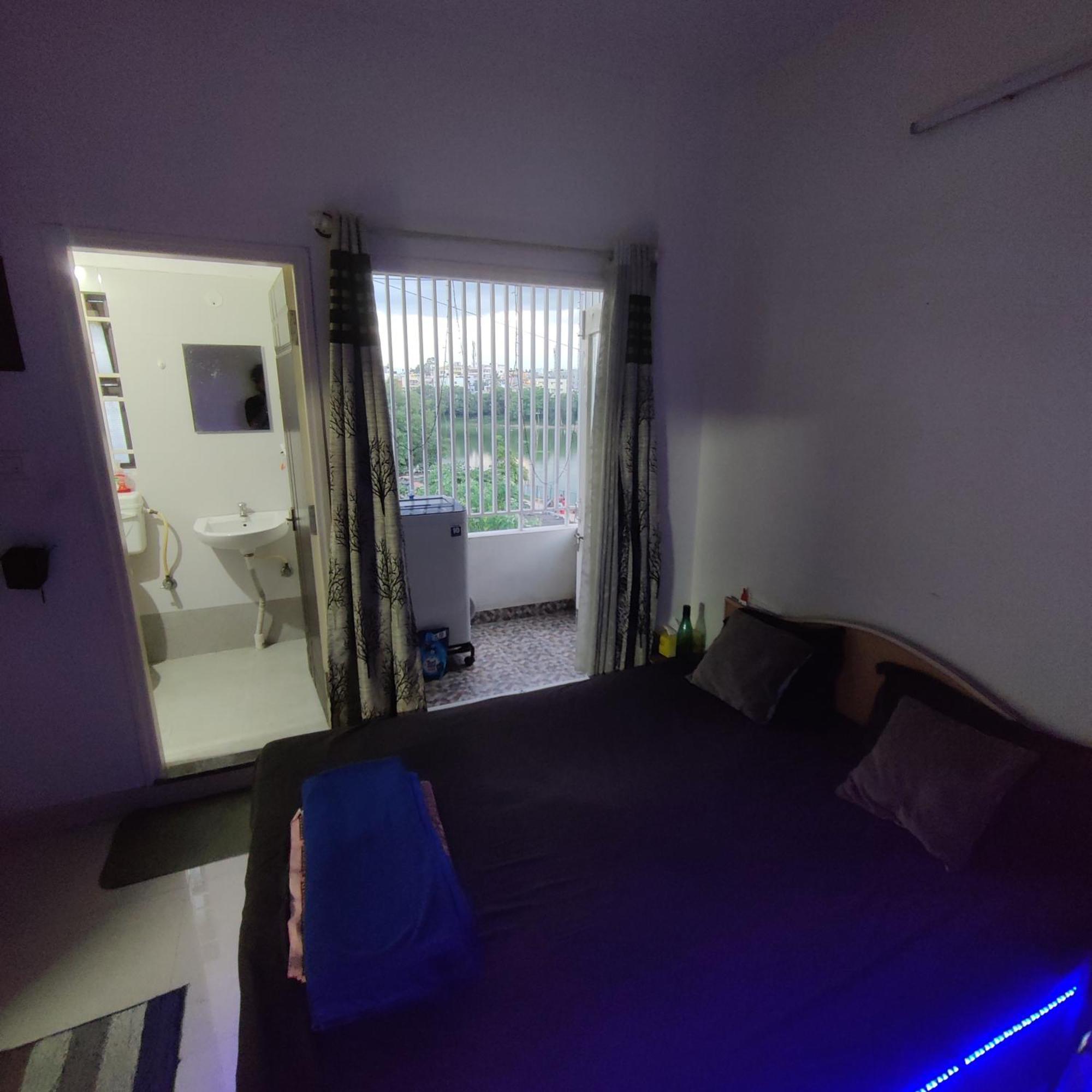 Homestay Lakeview Balcony