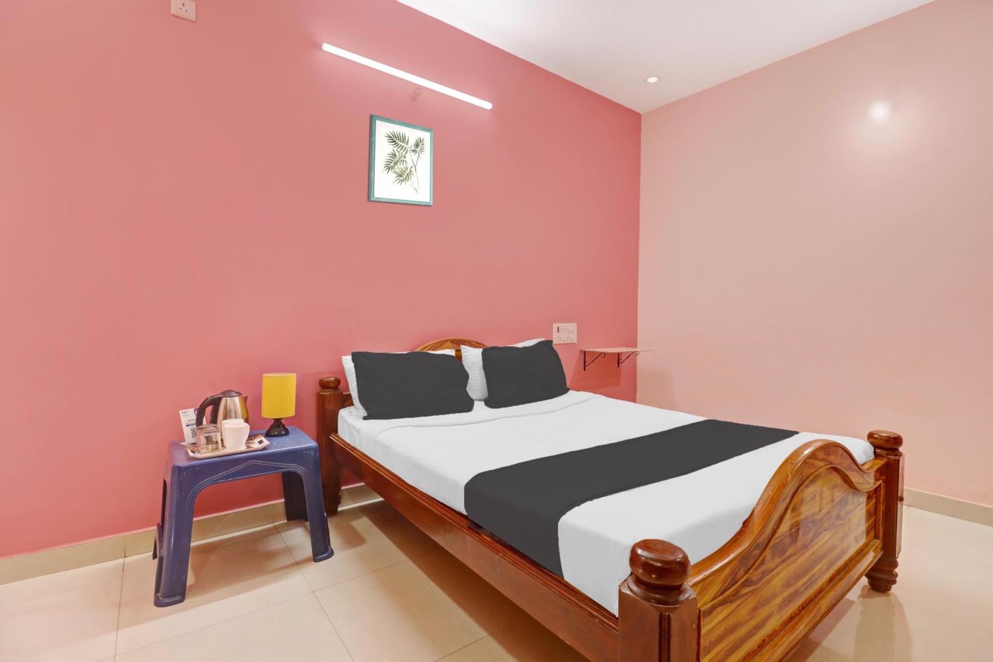 Hotel O Golden