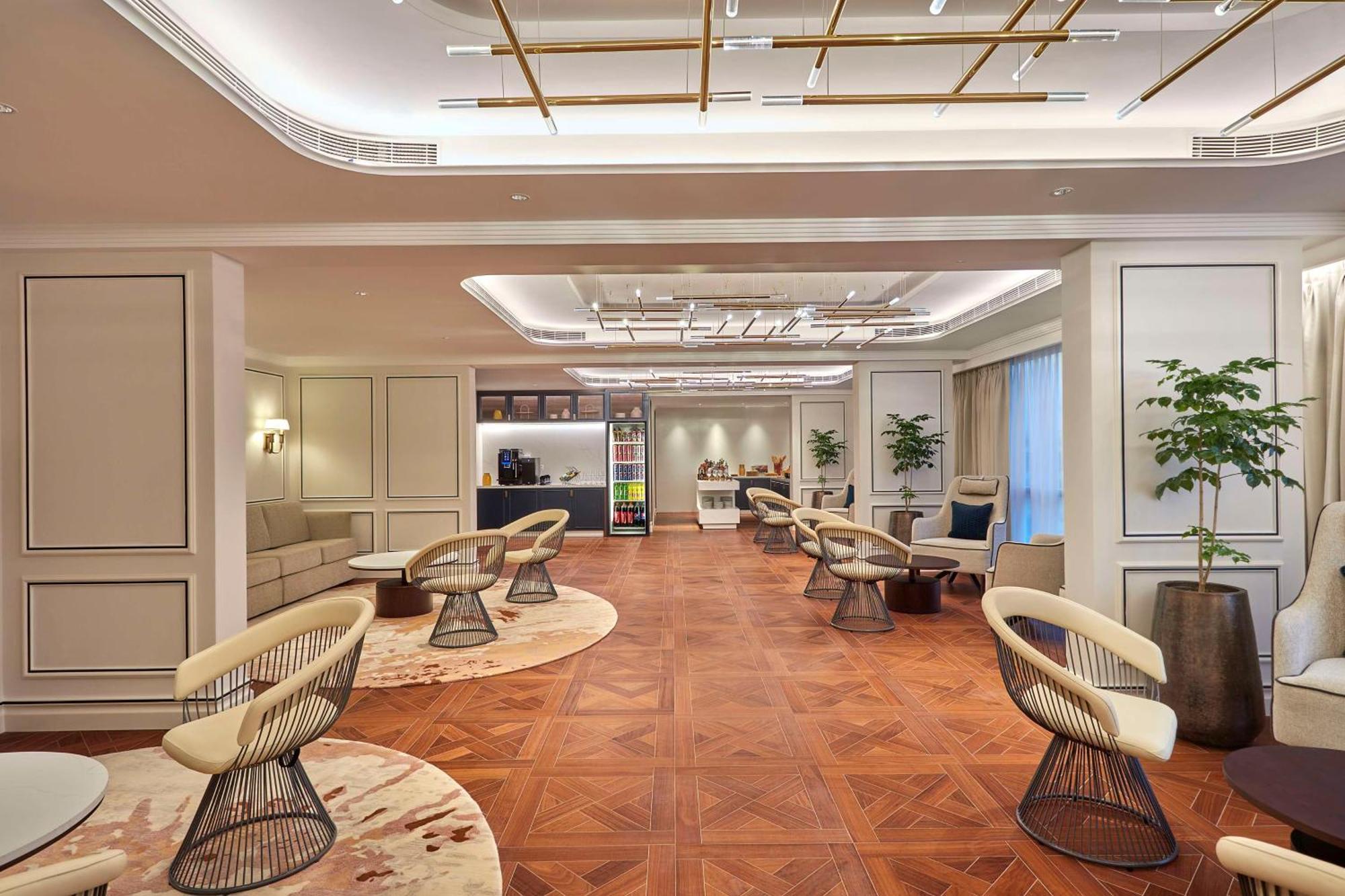 Hotel Doubletree By Hilton Whitefield 5*