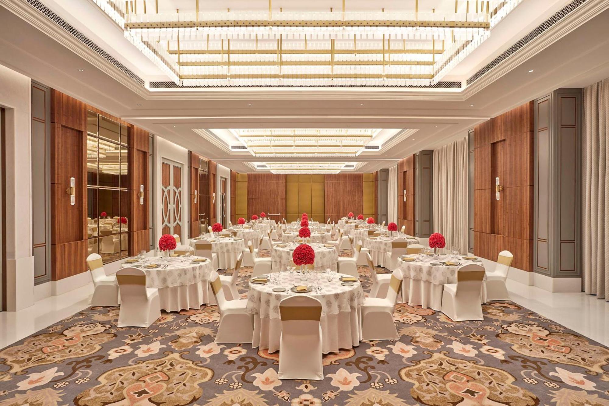 Doubletree By Hilton Whitefield 5* Bangalore