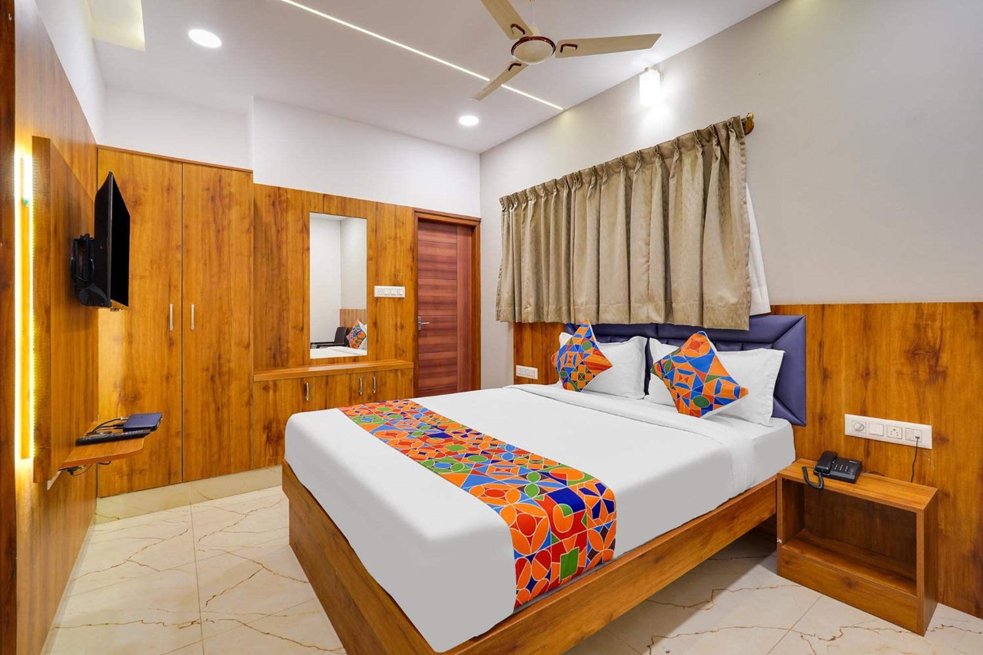 Fabhotel Royal Grand - Basaveshwar Nagar 3* Bangalore
