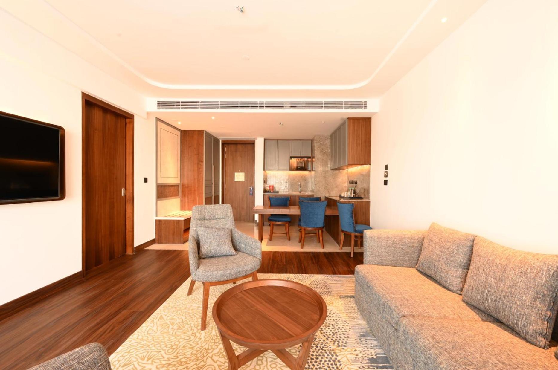 Doubletree By Hilton Whitefield 5* Bangalore
