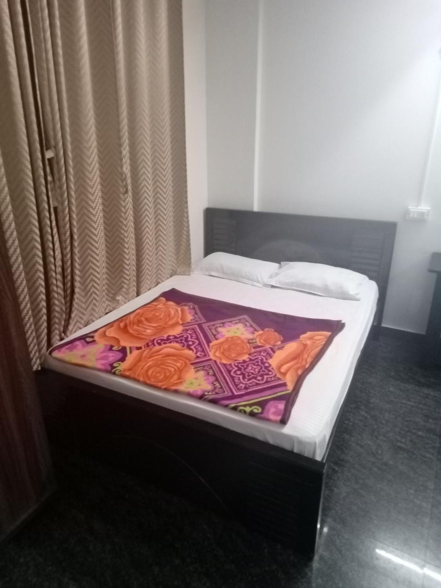 Residency Hotel 5*