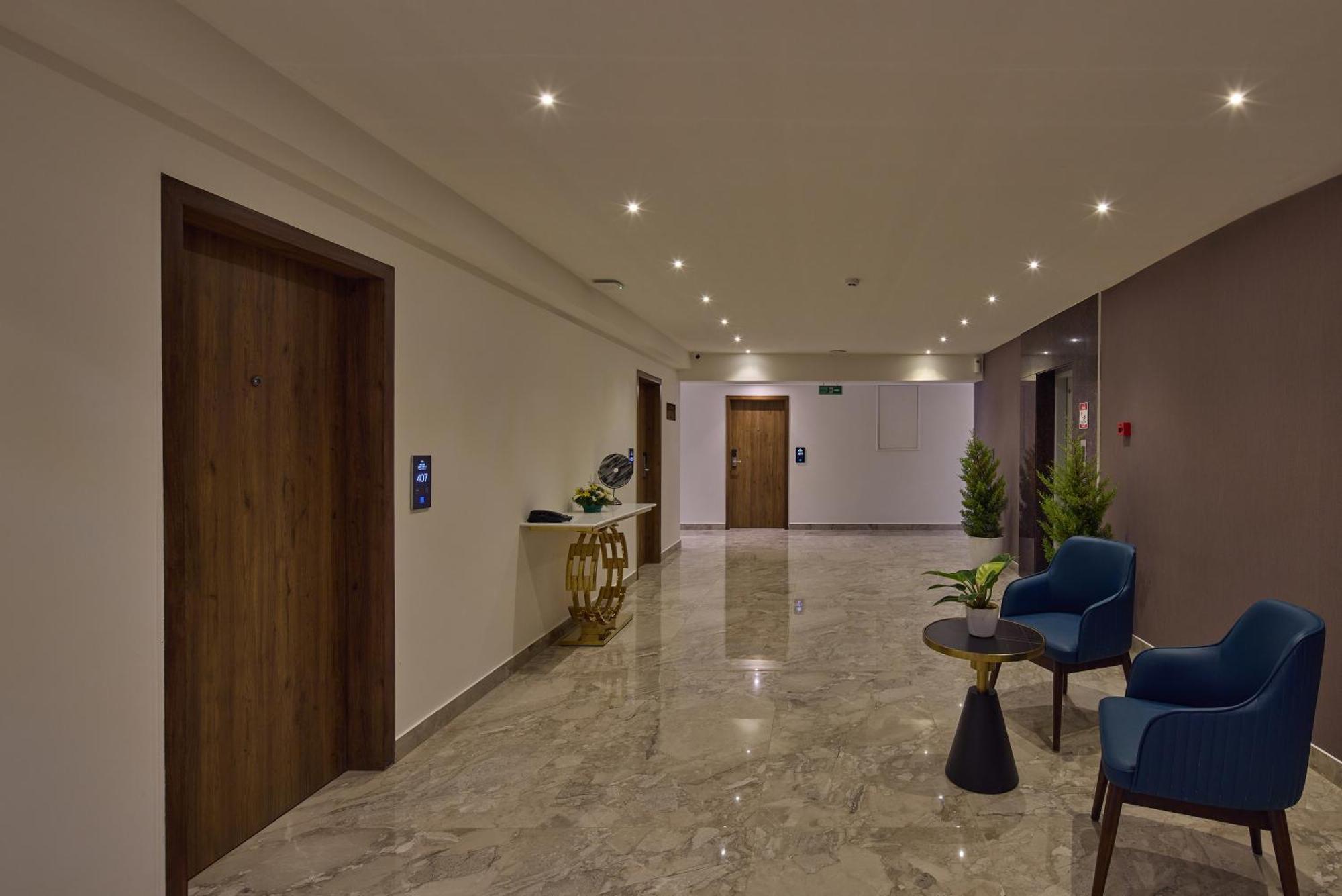 Hotel Grand Continent Hebbal A Sarovar Portico Affiliate Bangalore