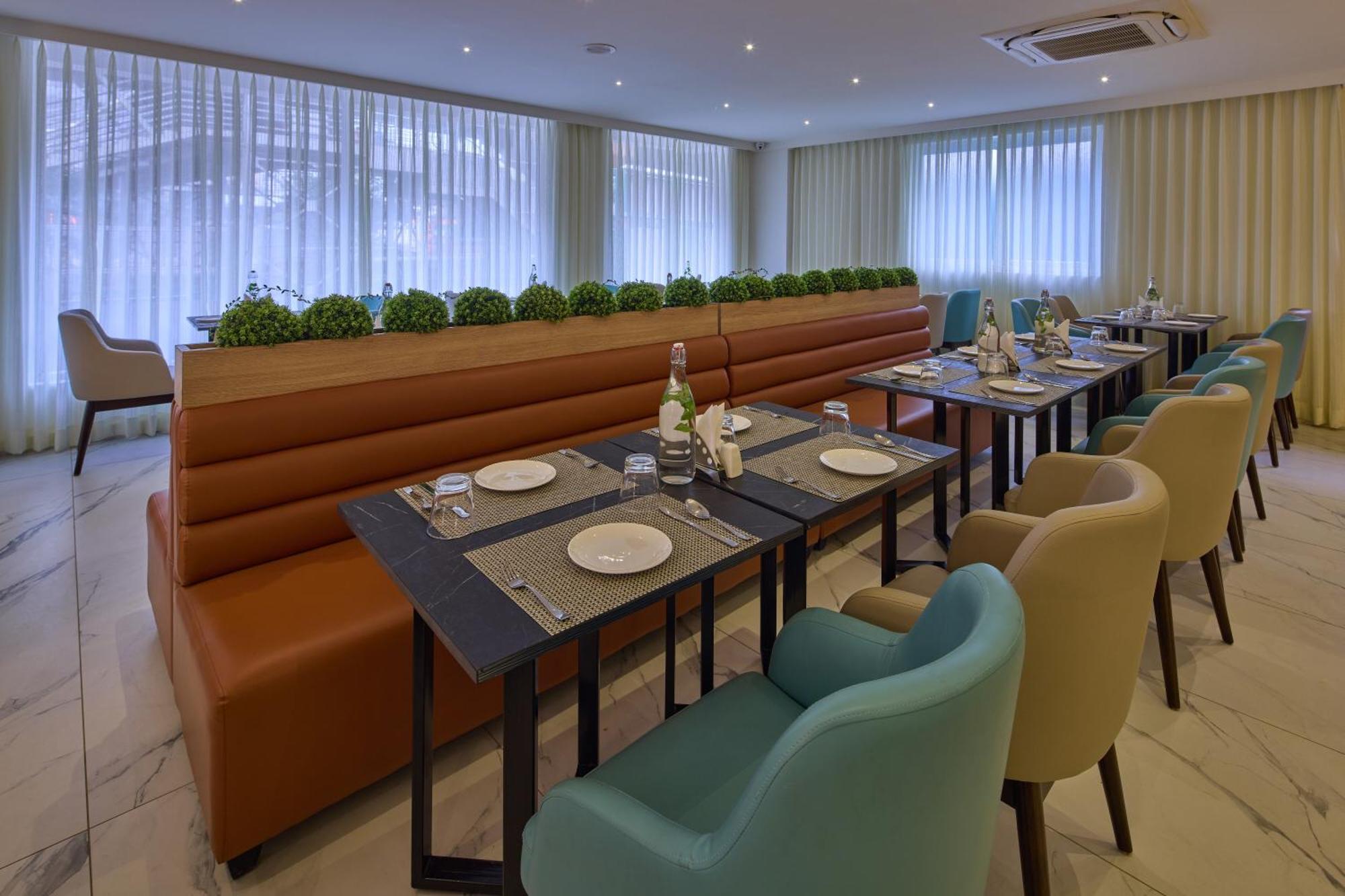 Hotel Grand Continent Hebbal A Sarovar Portico Affiliate