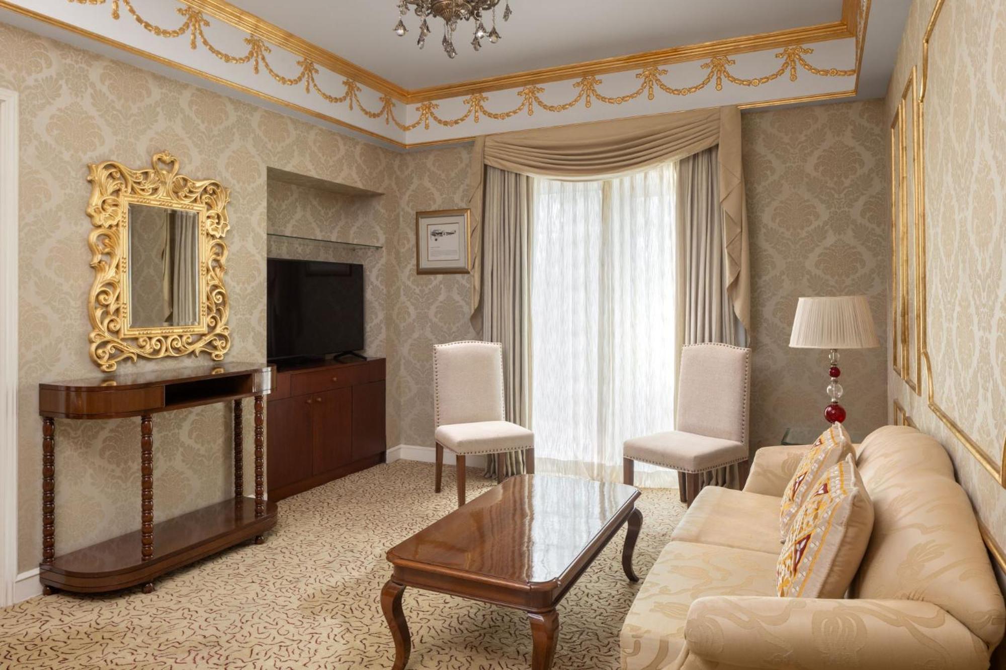 Itc Windsor, A Luxury Collection Hotel,