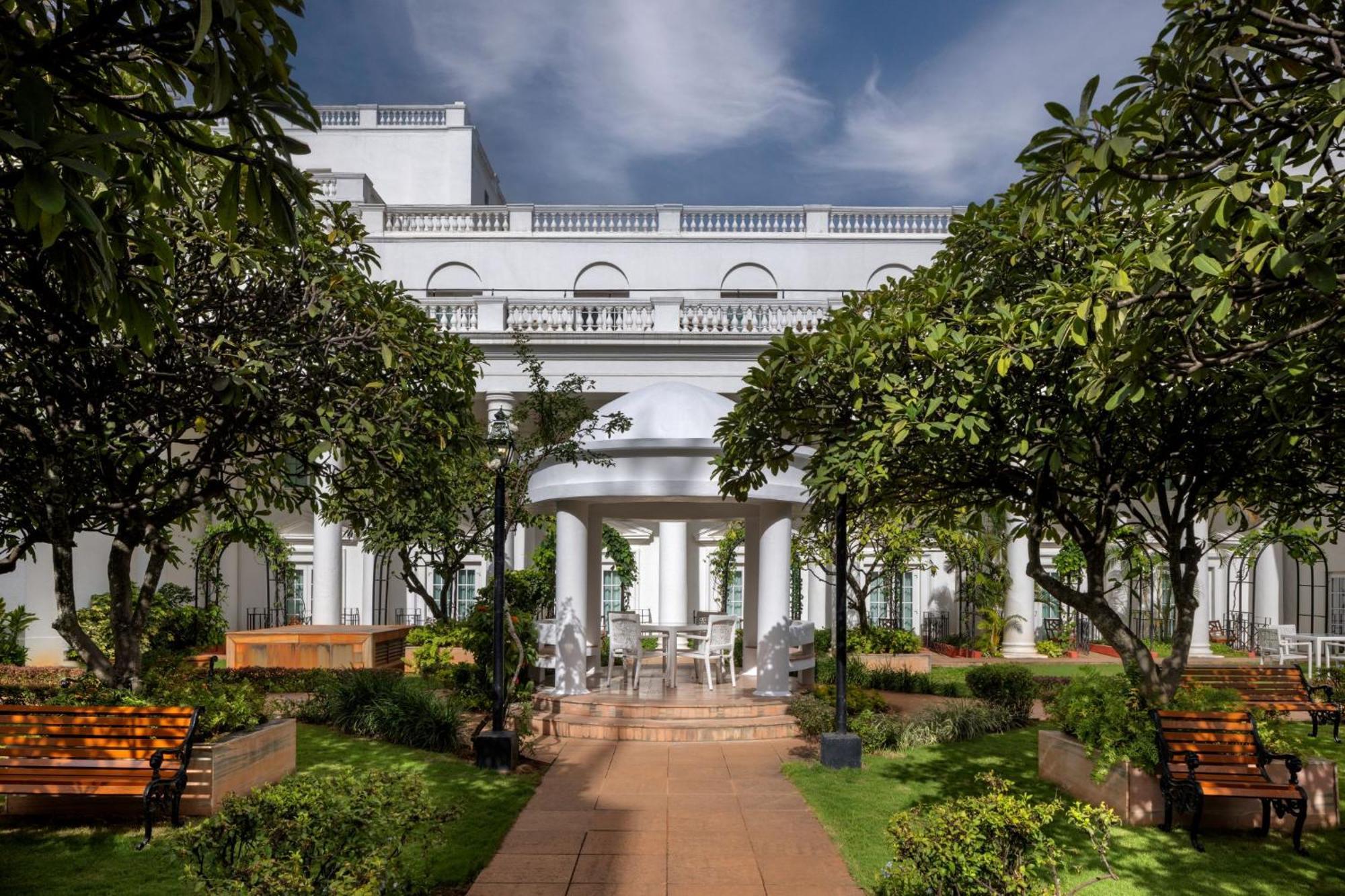 Hotel Itc Windsor, A Luxury Collection Hotel,