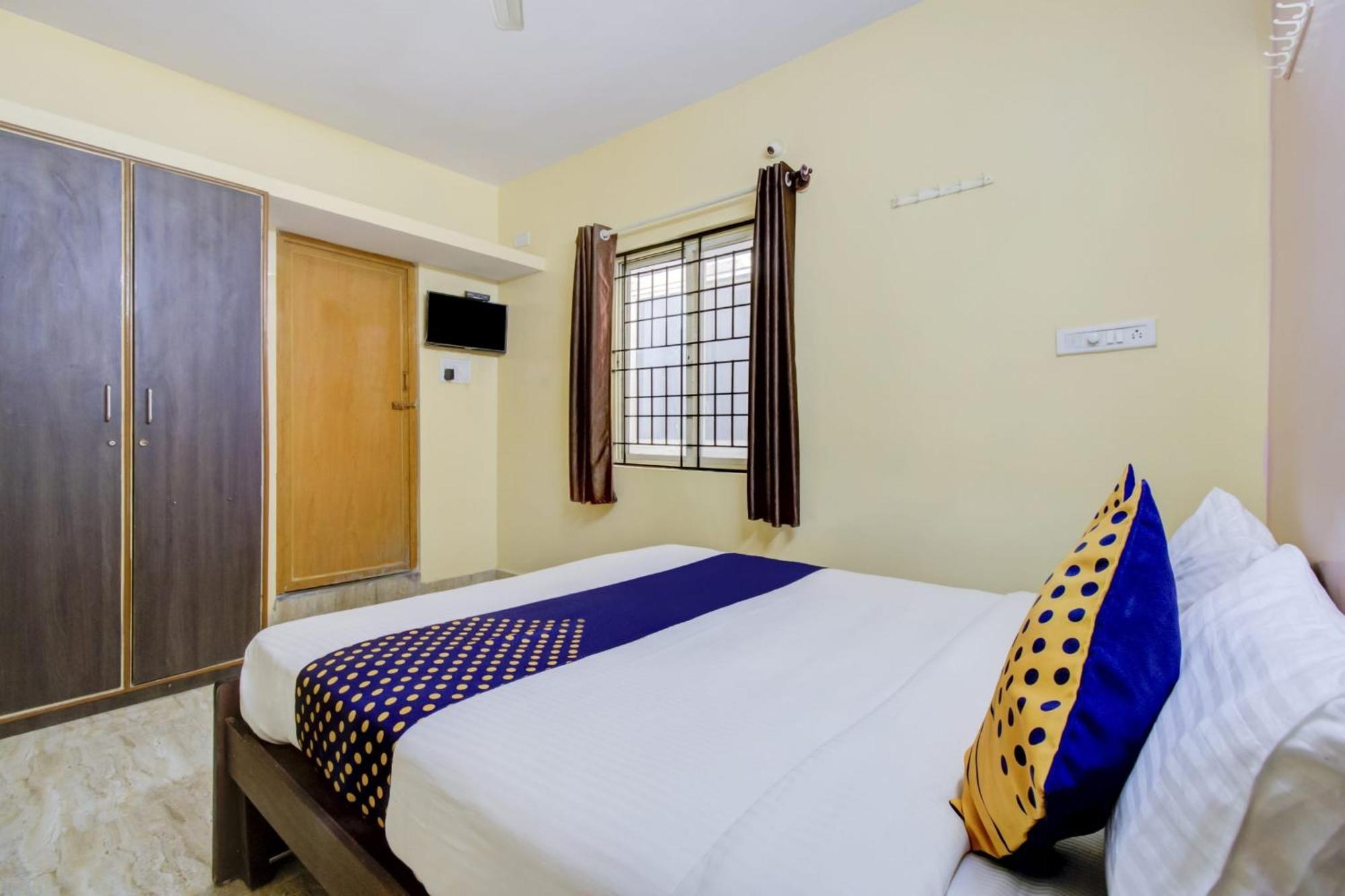 O Manyata Deluxe Hotel 2*