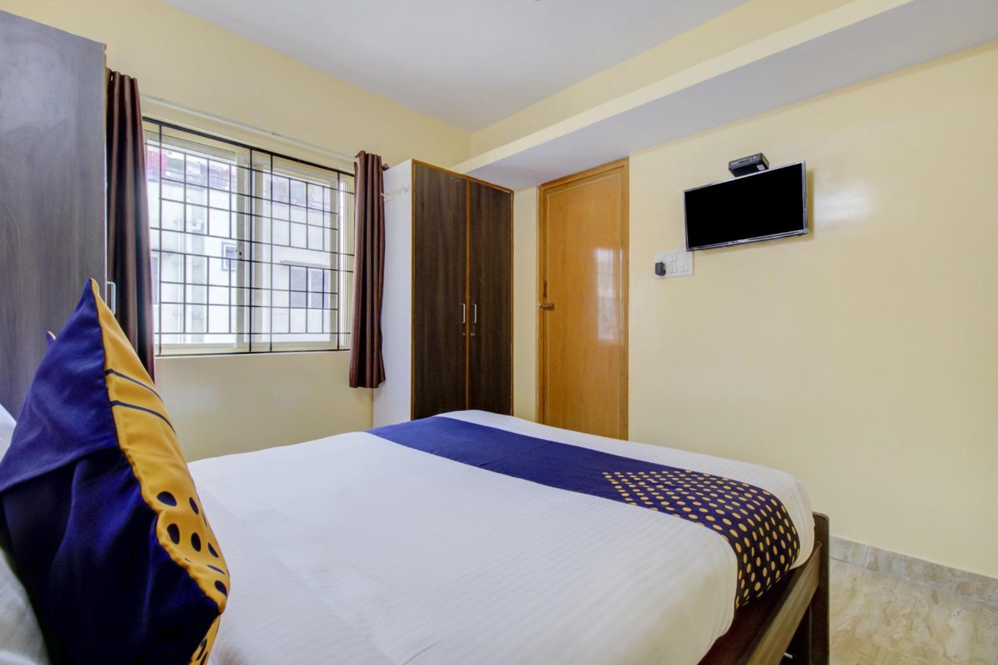 O Manyata Deluxe Hotel