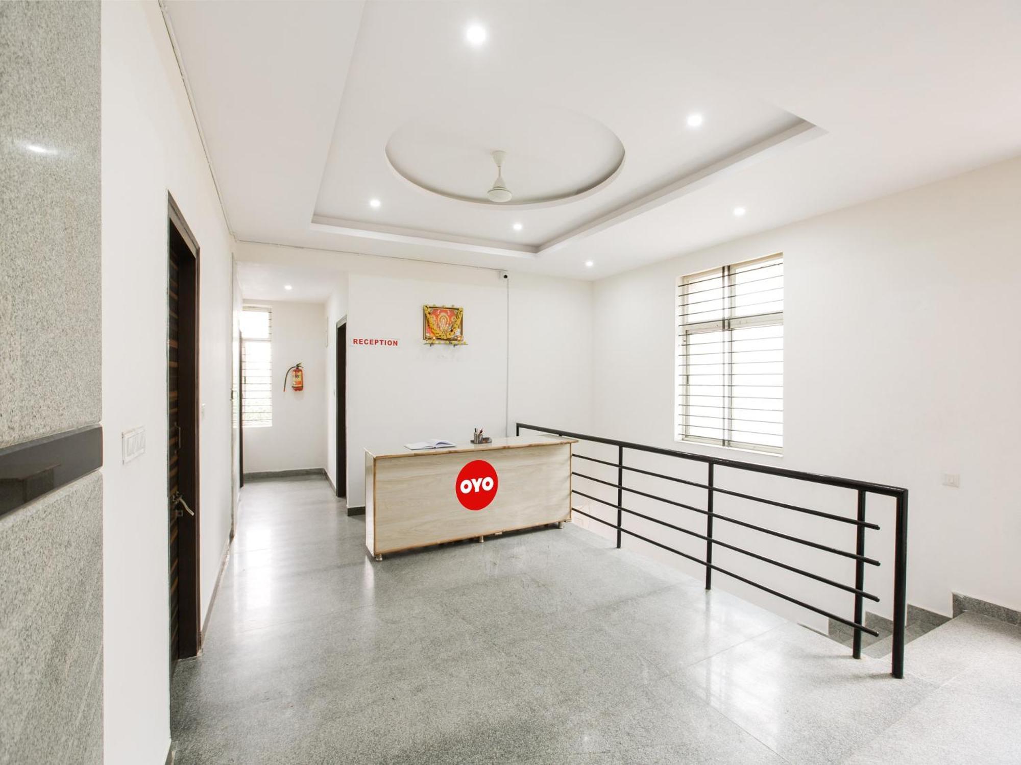 Hotel O Manjushree Boarding & Nearby Dr.br Ambedkar Stadium Basveshwar Nagar Bangalore