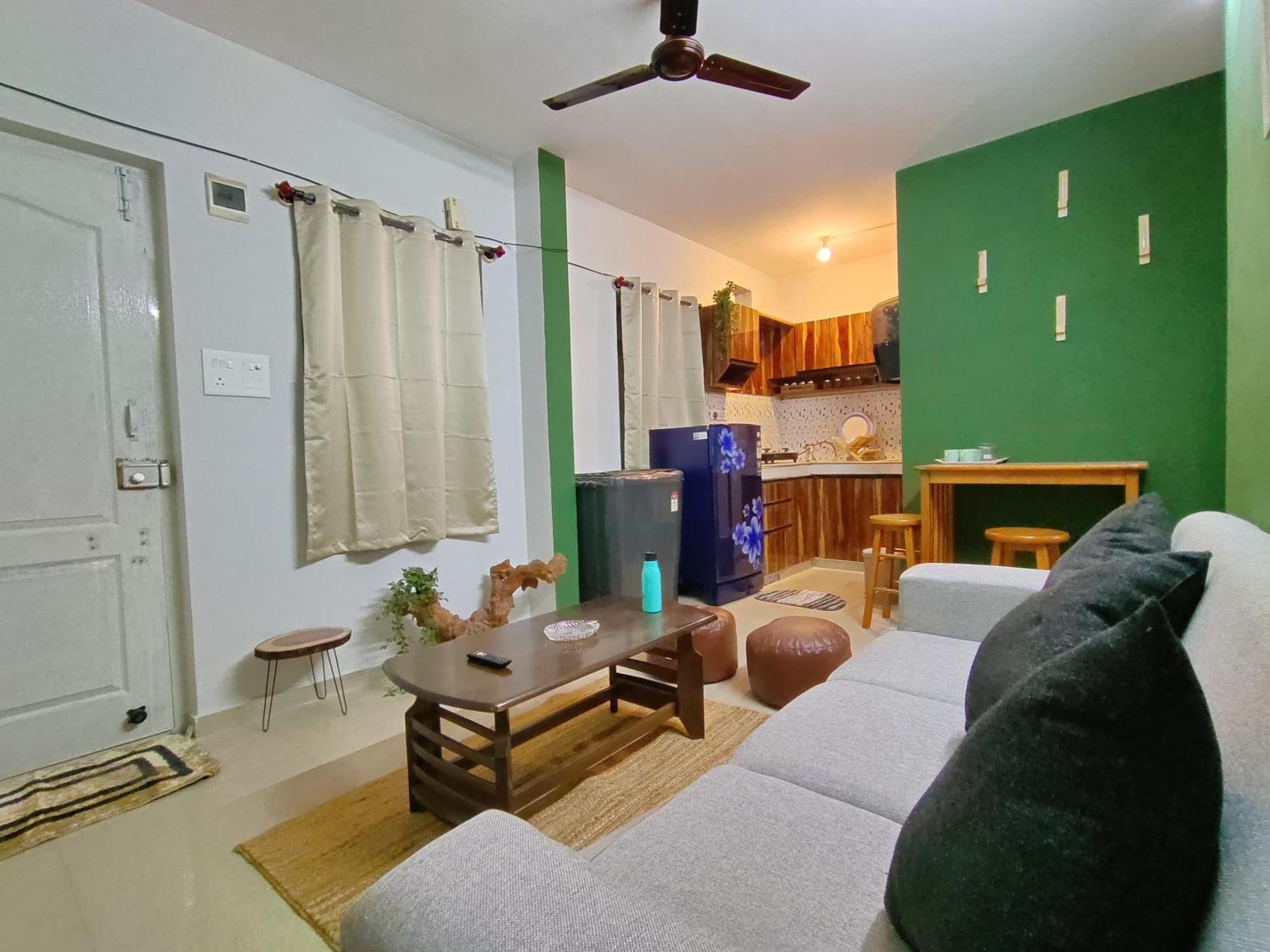 Cozy 1 Bhk Hsr 304 * Bangalore