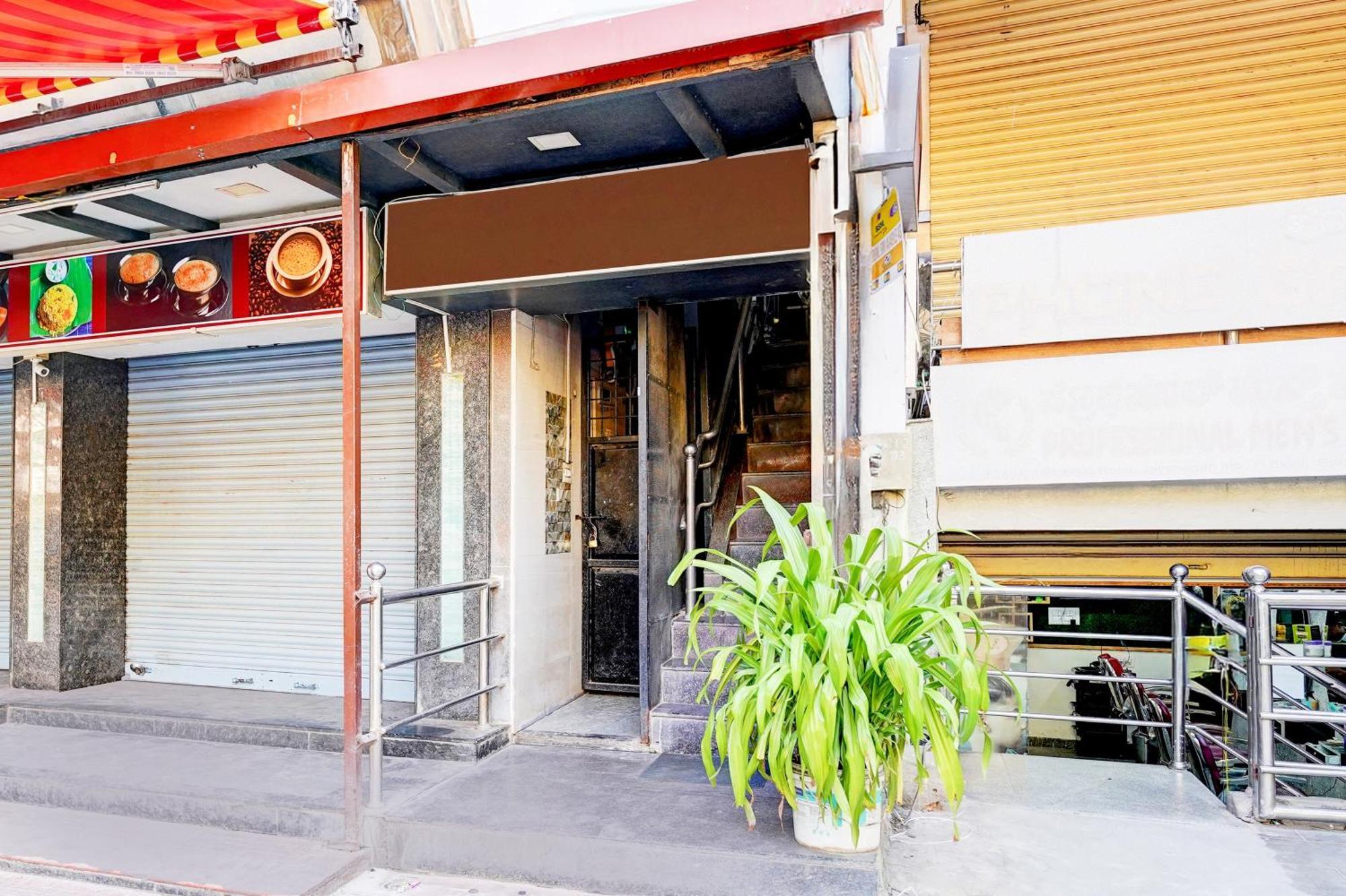 Nagananda Residency 2*