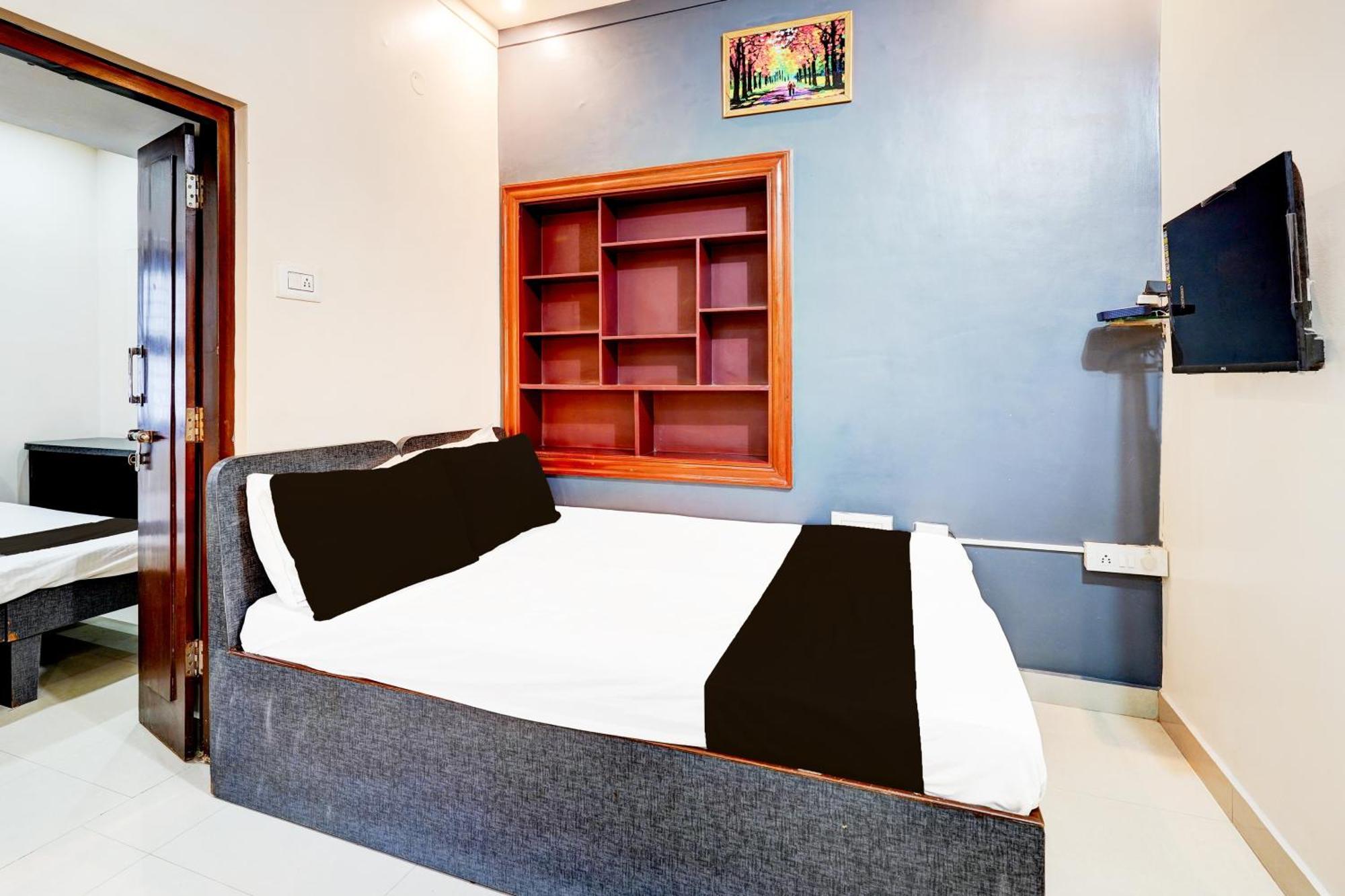 Nagananda Residency Hotel
