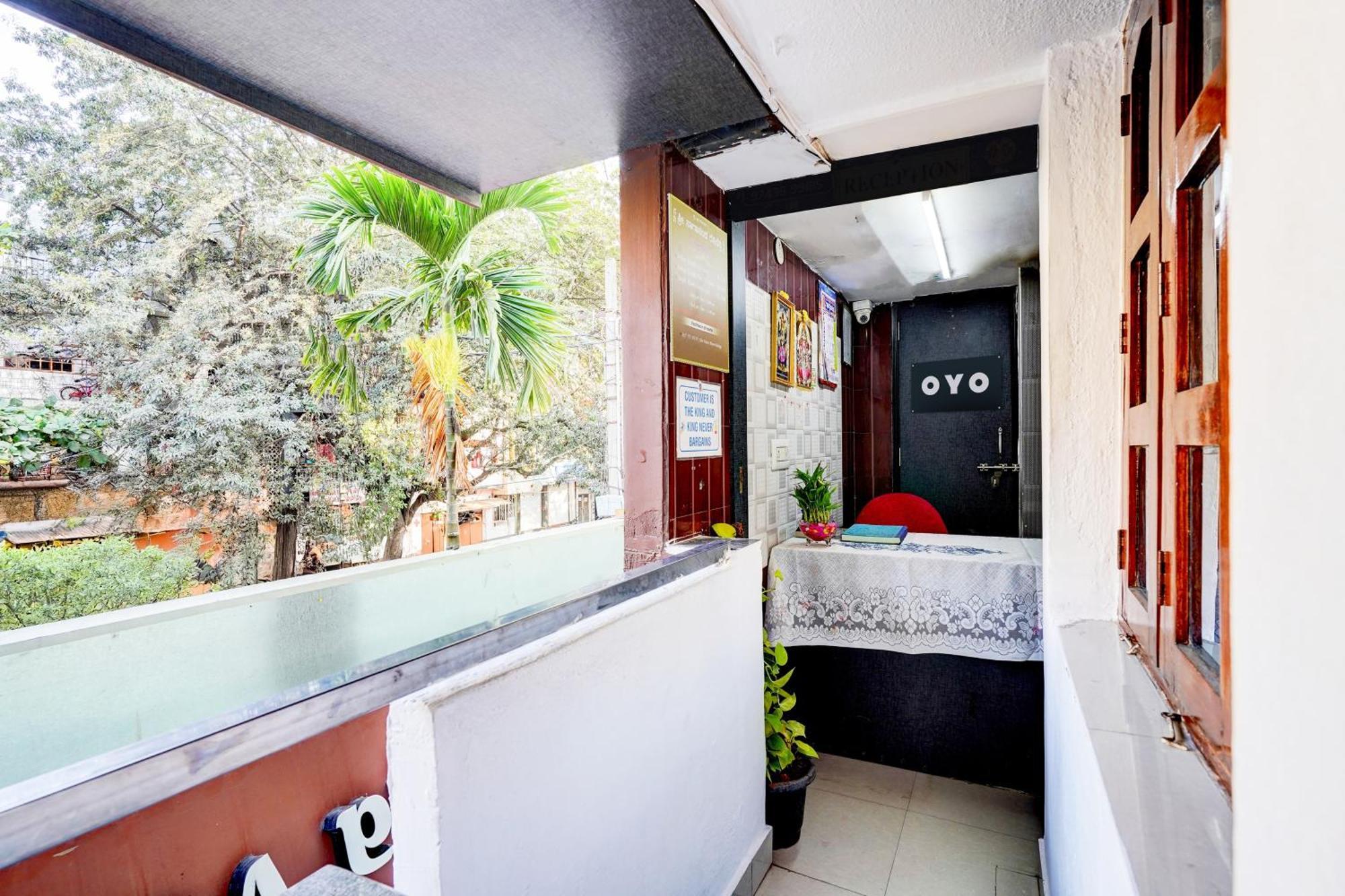 Nagananda Residency Hotel 2*