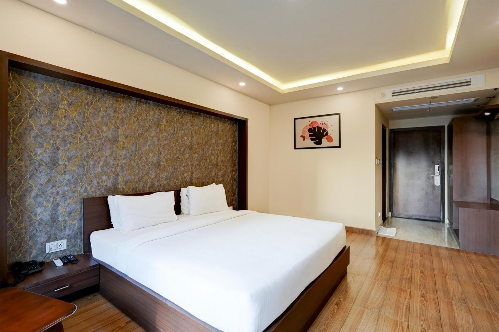 Hotel Super Townhouse Oak Mahadevapura Opposite Phoenix Mall Bangalore