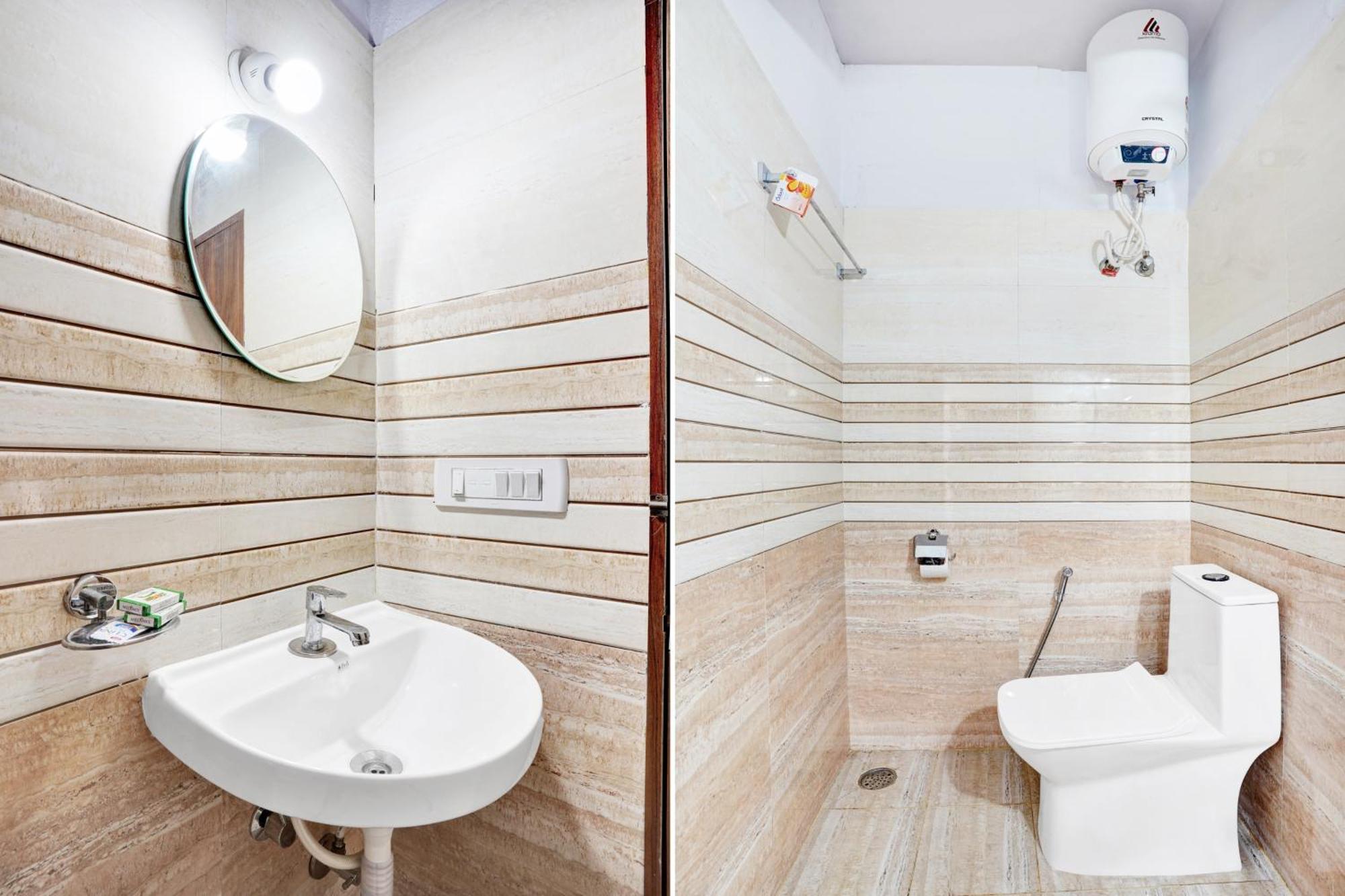 O Gayathri Metro Deluxe 3* Bangalore