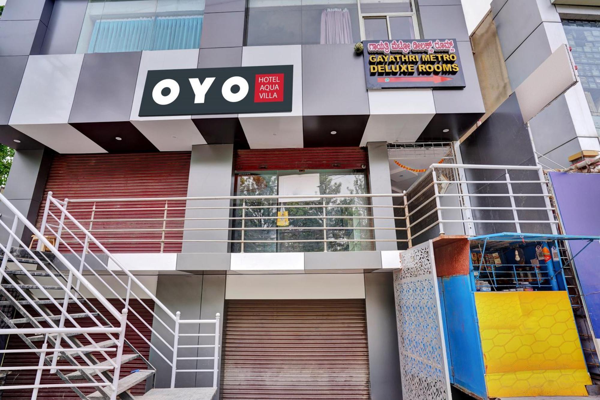 O Gayathri Metro Deluxe