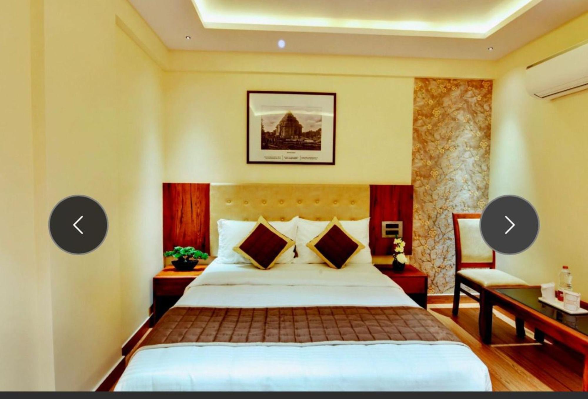 Hotel Ahom Comfort, Bangalore