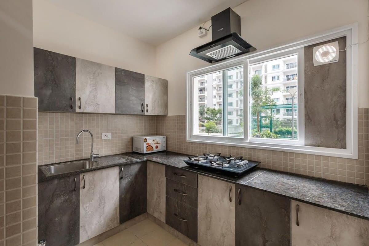 The Raintree Apartmenthebbalnr Aster Cmi * Bangalore