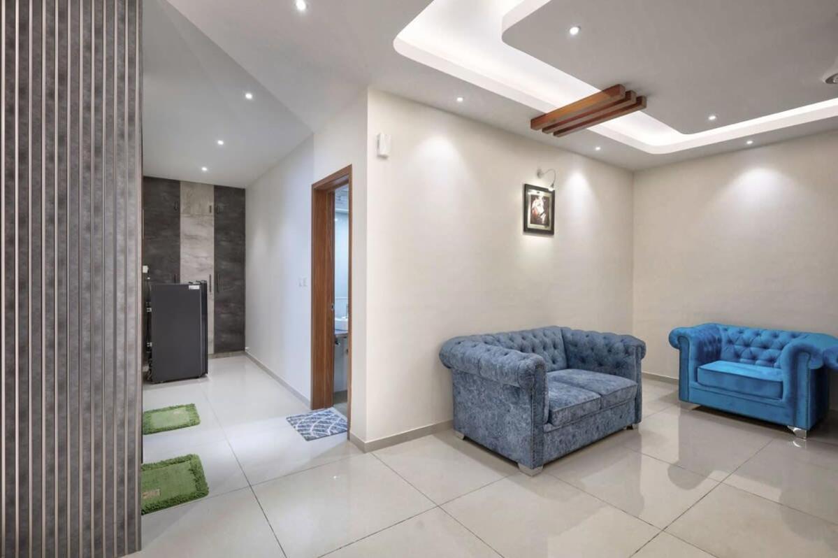 The Raintree Apartmenthebbalnr Aster Cmi *