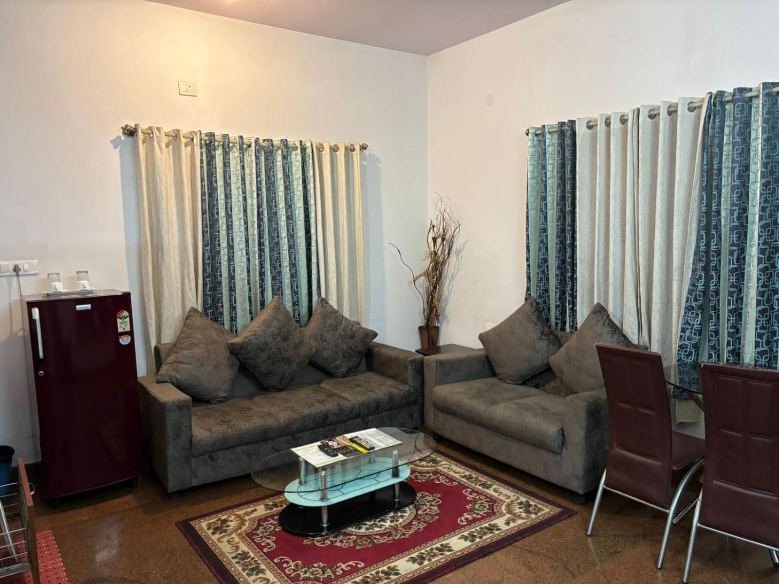 Nandu Hospitality Services - Aashiyana Apartamento