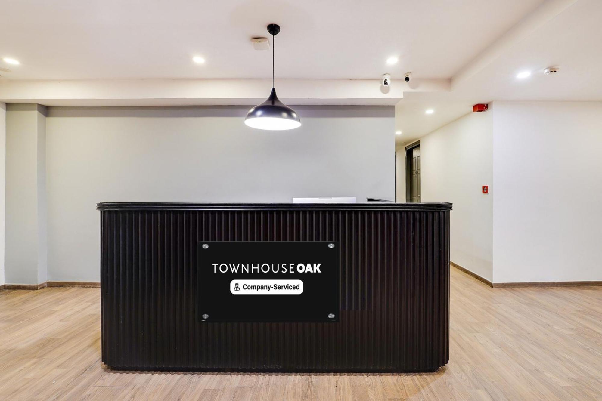 Hotel Super Townhouse Oak Indiranagar