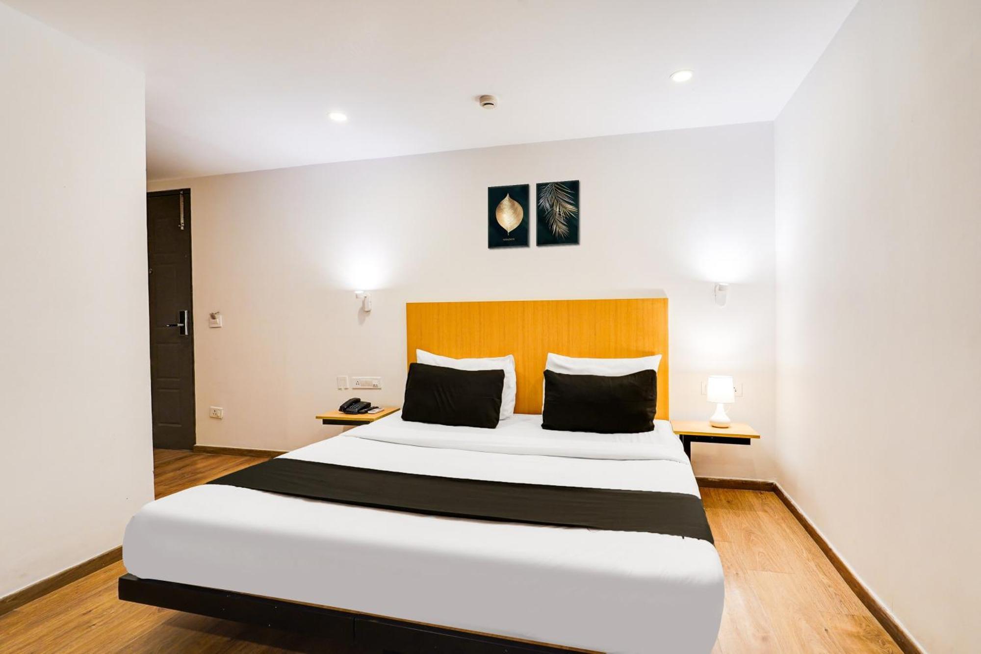 Super Townhouse Oak Indiranagar Bangalore