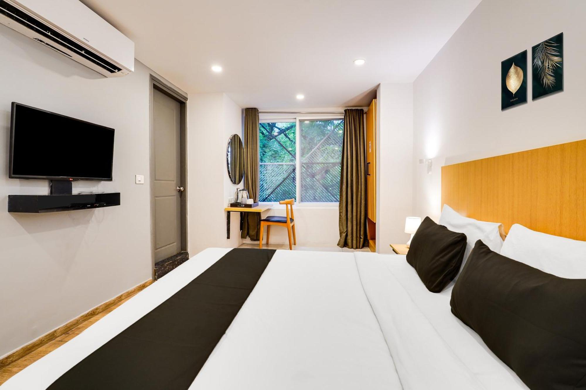 Super Townhouse Oak Indiranagar Hotel