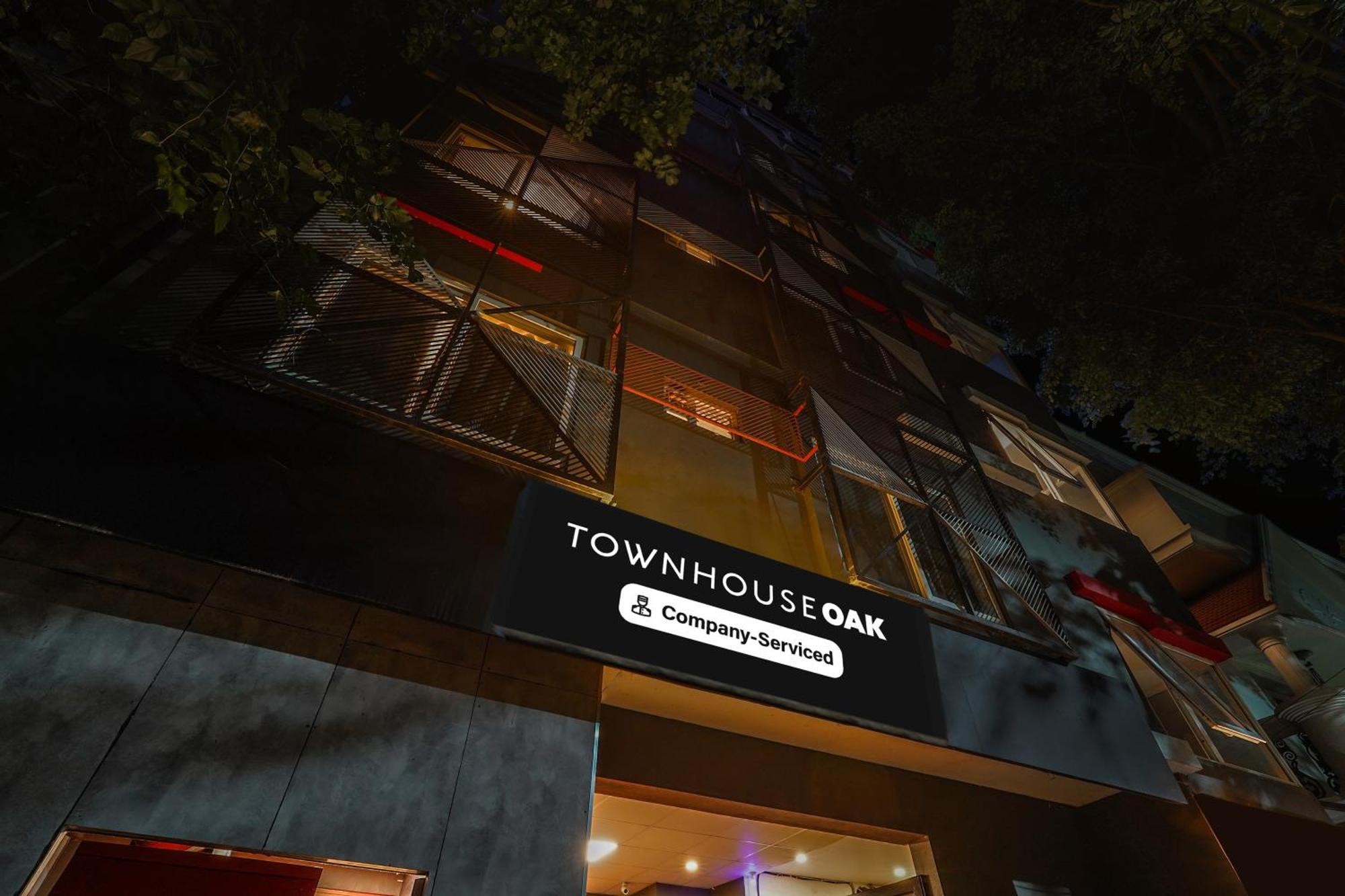 Super Townhouse Oak Indiranagar Hotel