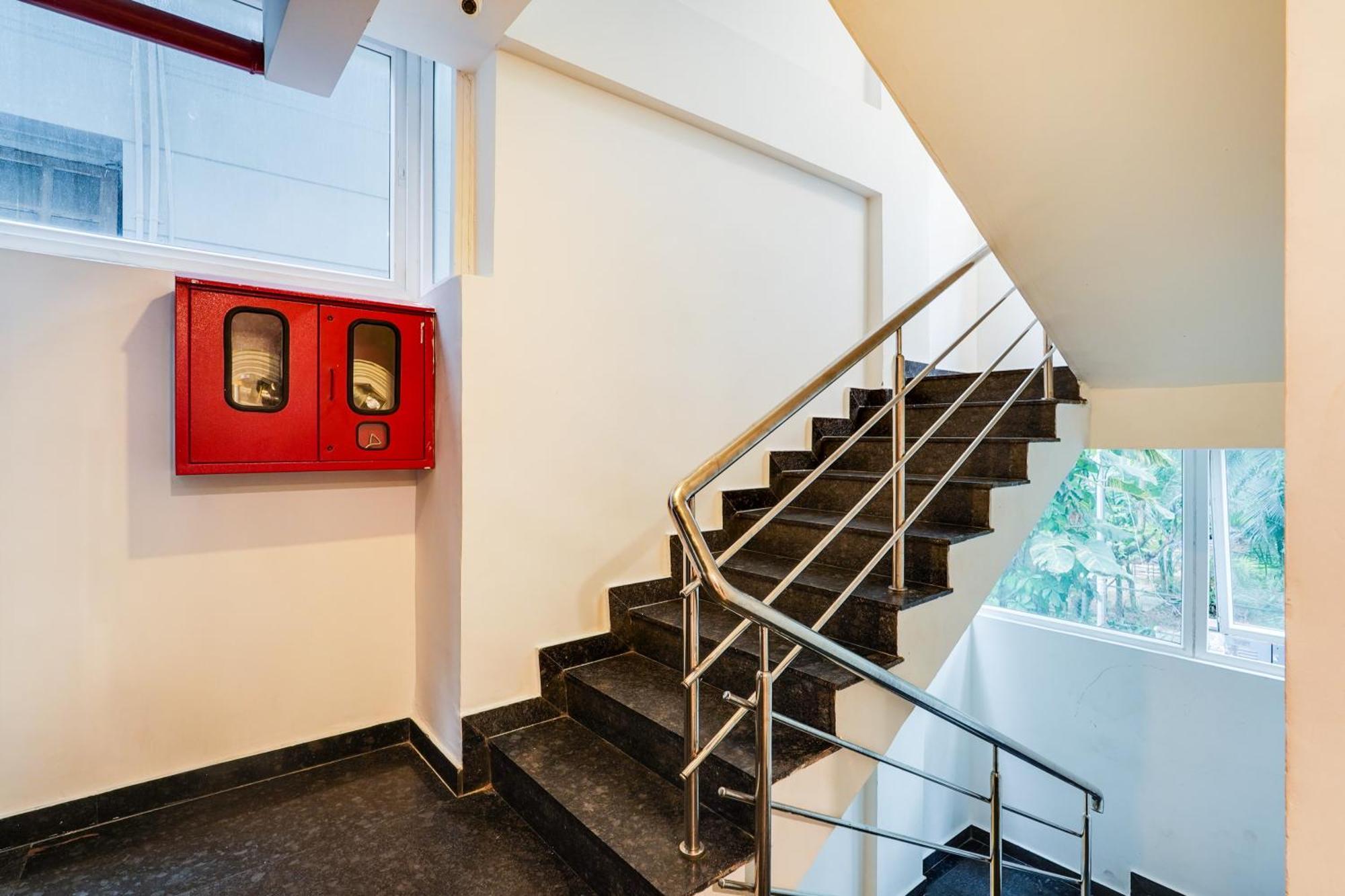 Super Townhouse Oak Indiranagar Hotel Bangalore