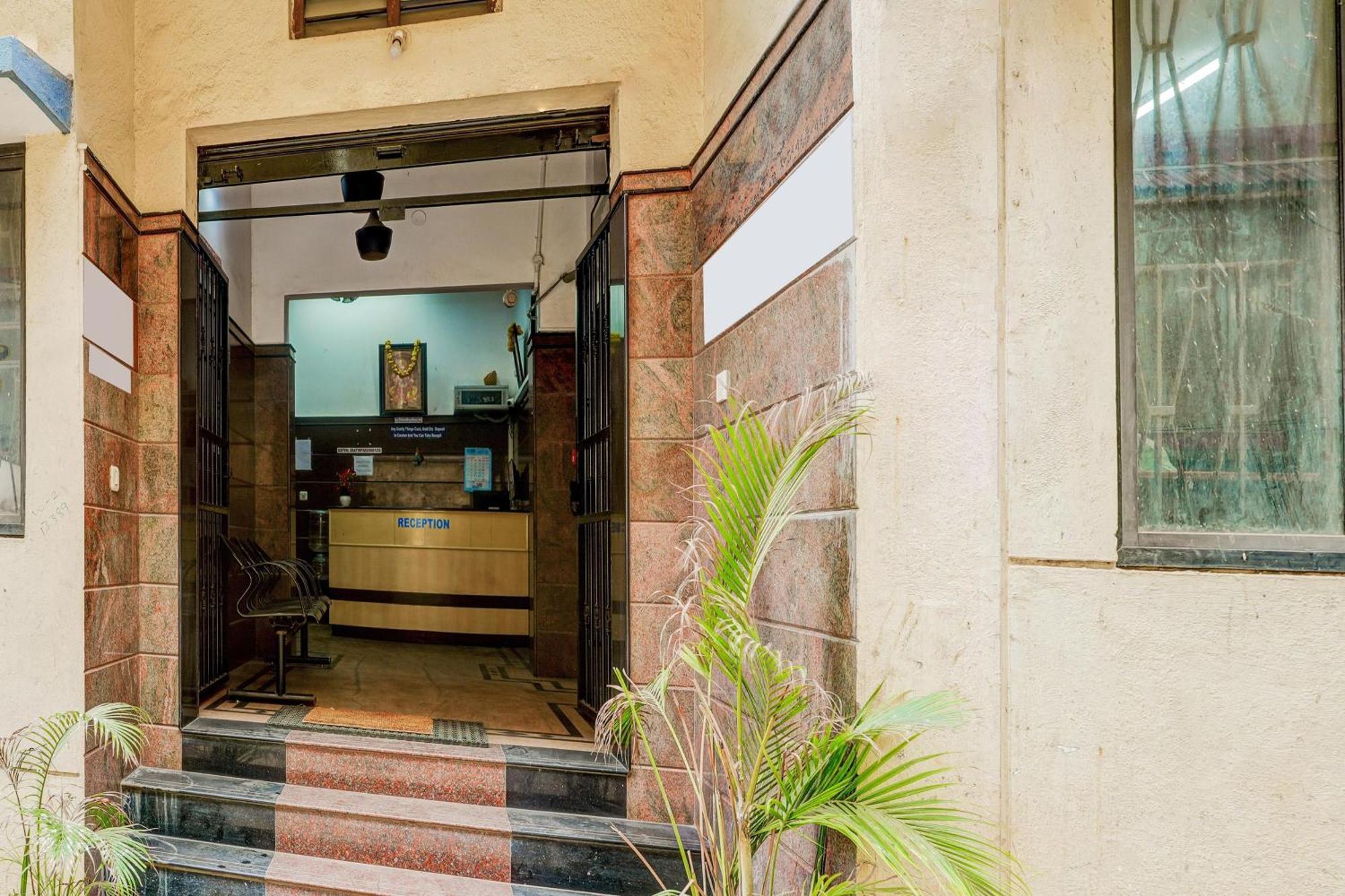 Super Collection O Yeshwantpur Formerly Sunder Nivas Hotel 2*
