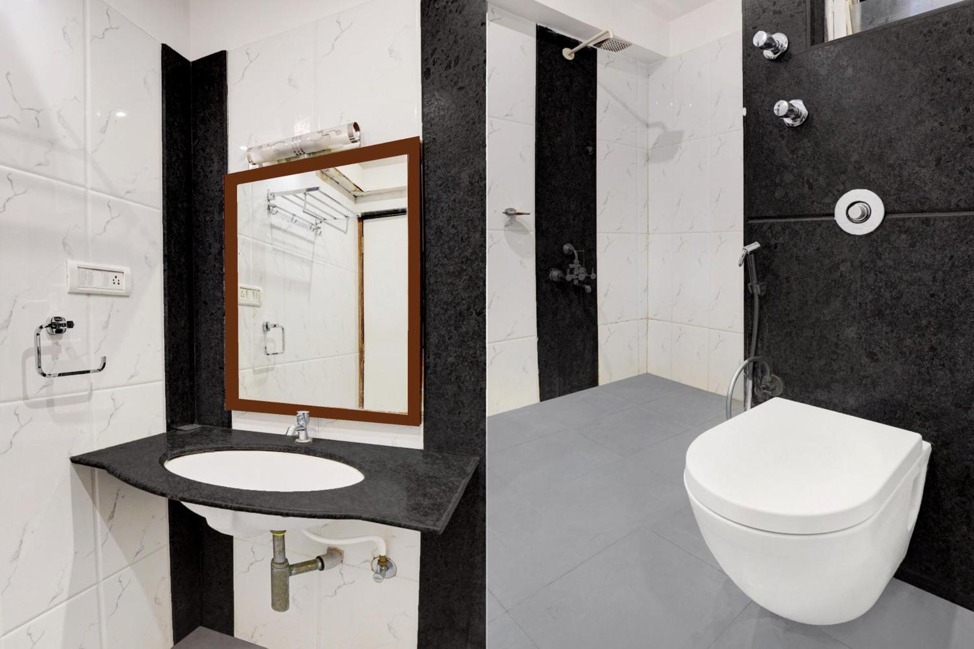 Super Townhouse Koramangala Hotel 4*