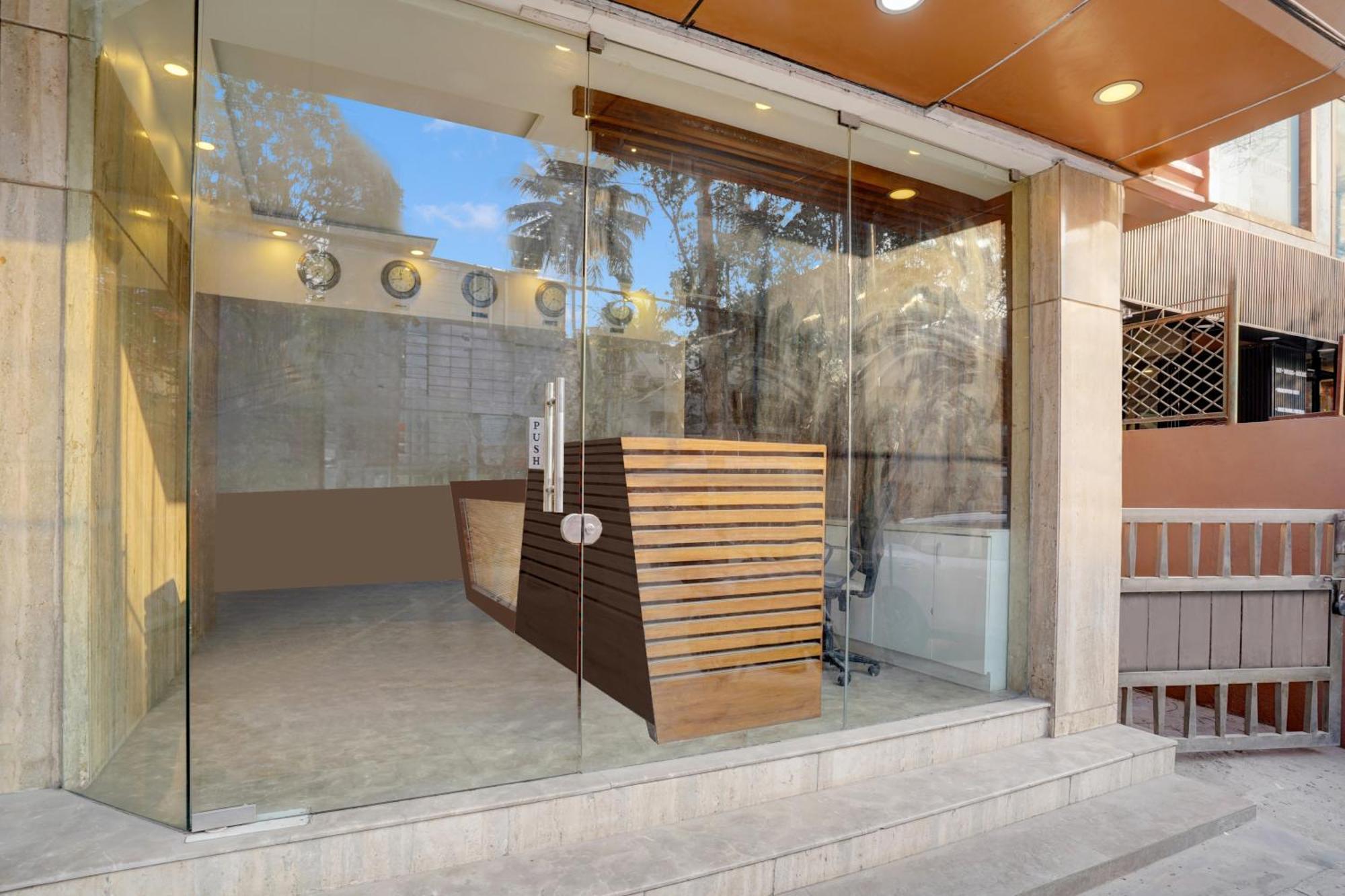 Hotel Super Townhouse Koramangala 4*