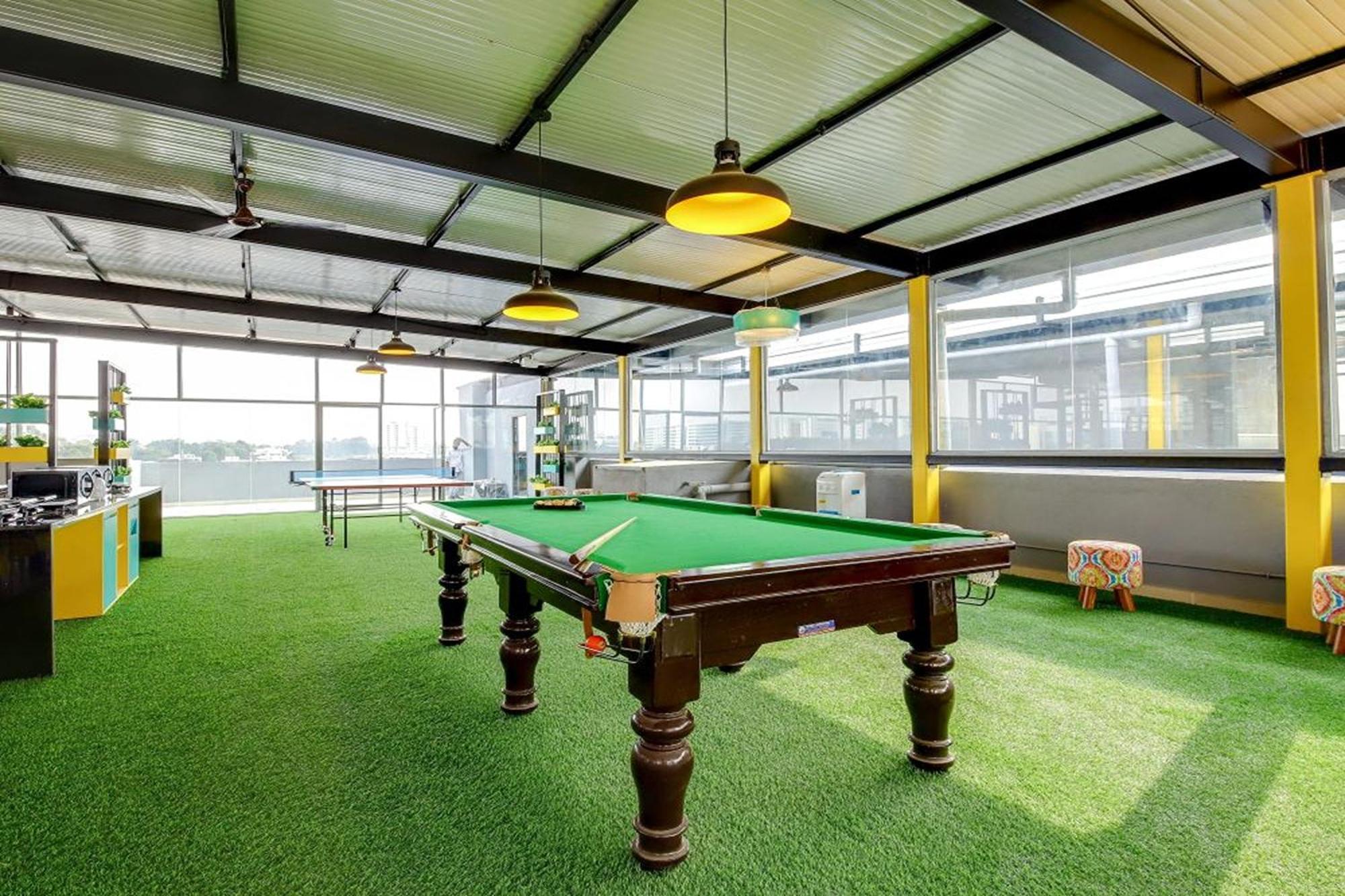 Bubble Electronic Hotel