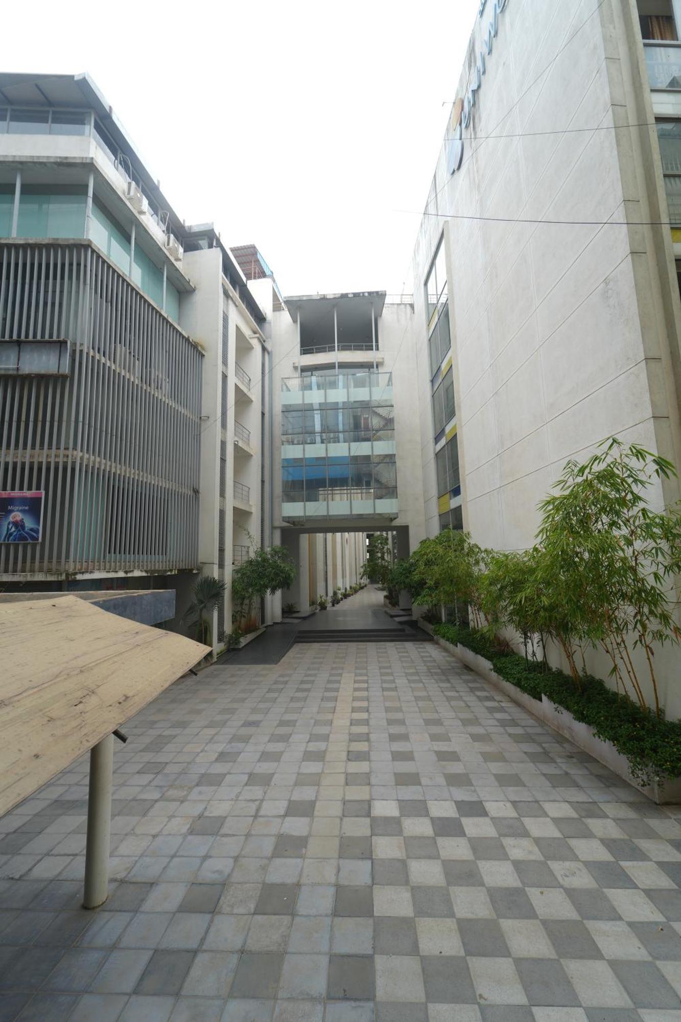 Hotel Bubble Electronic Bangalore