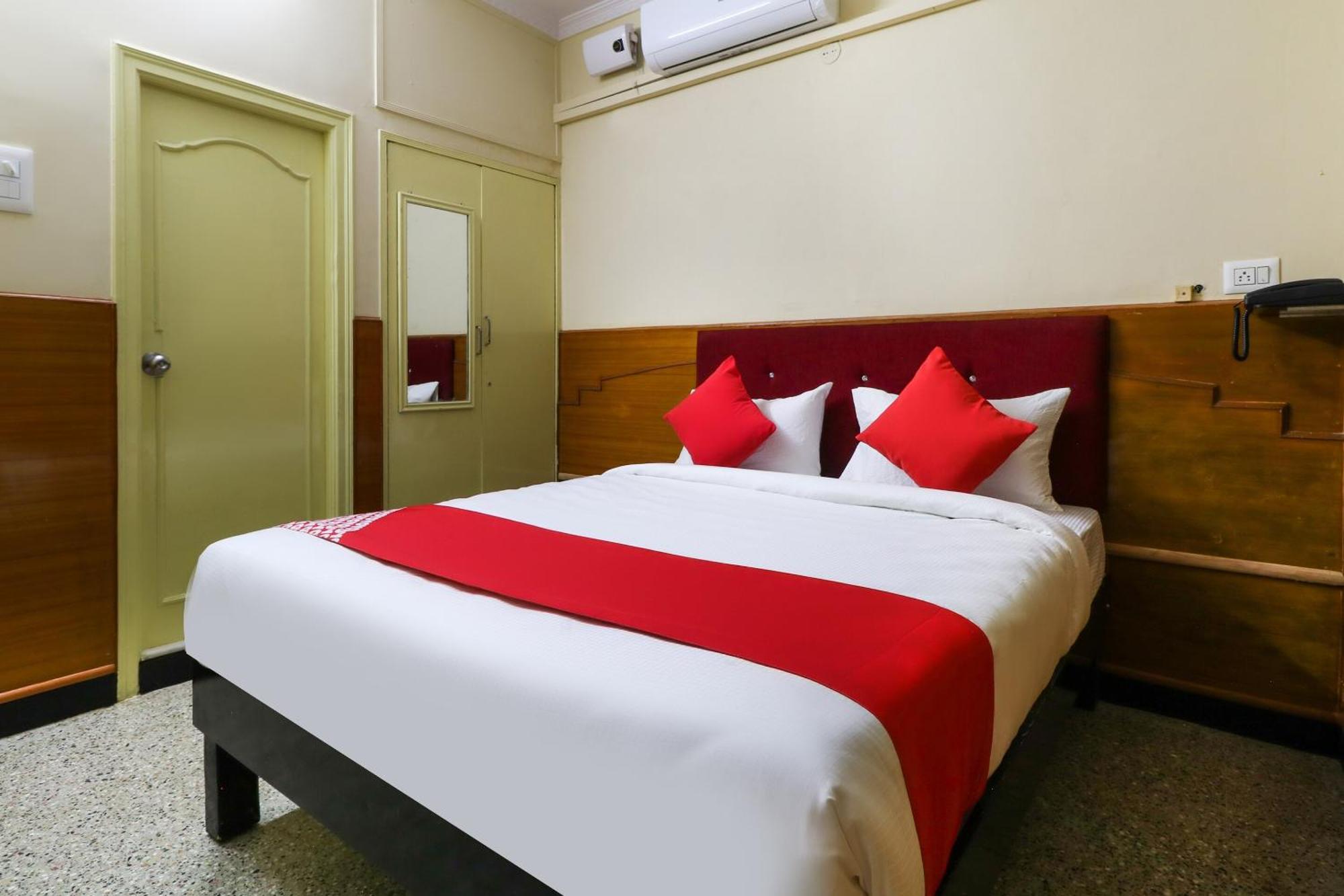 O Sree Lakshmi Residency Hotel