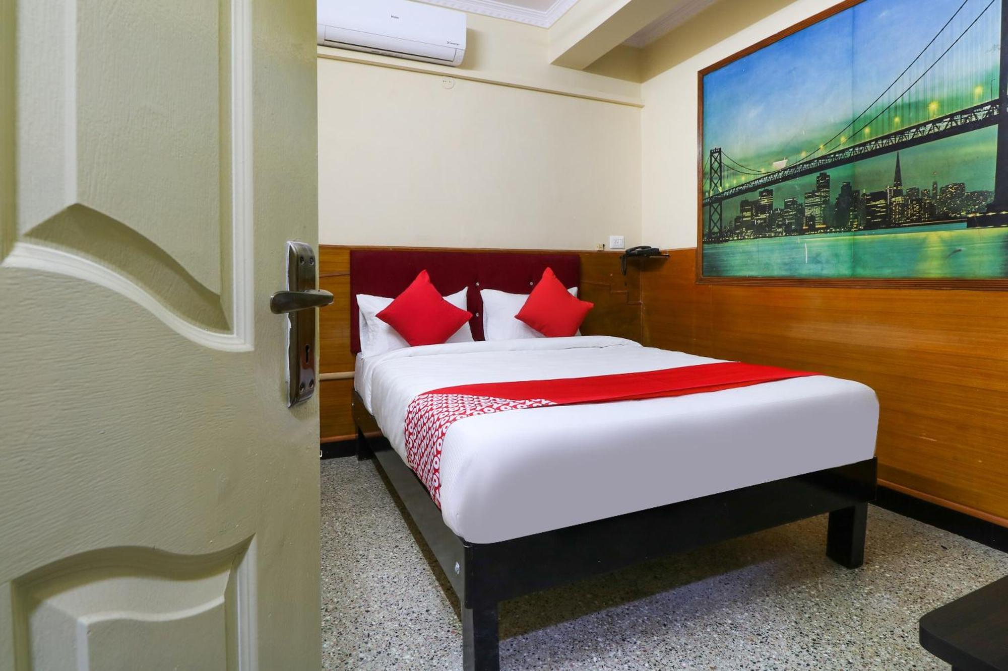 O Sree Lakshmi Residency Hotel