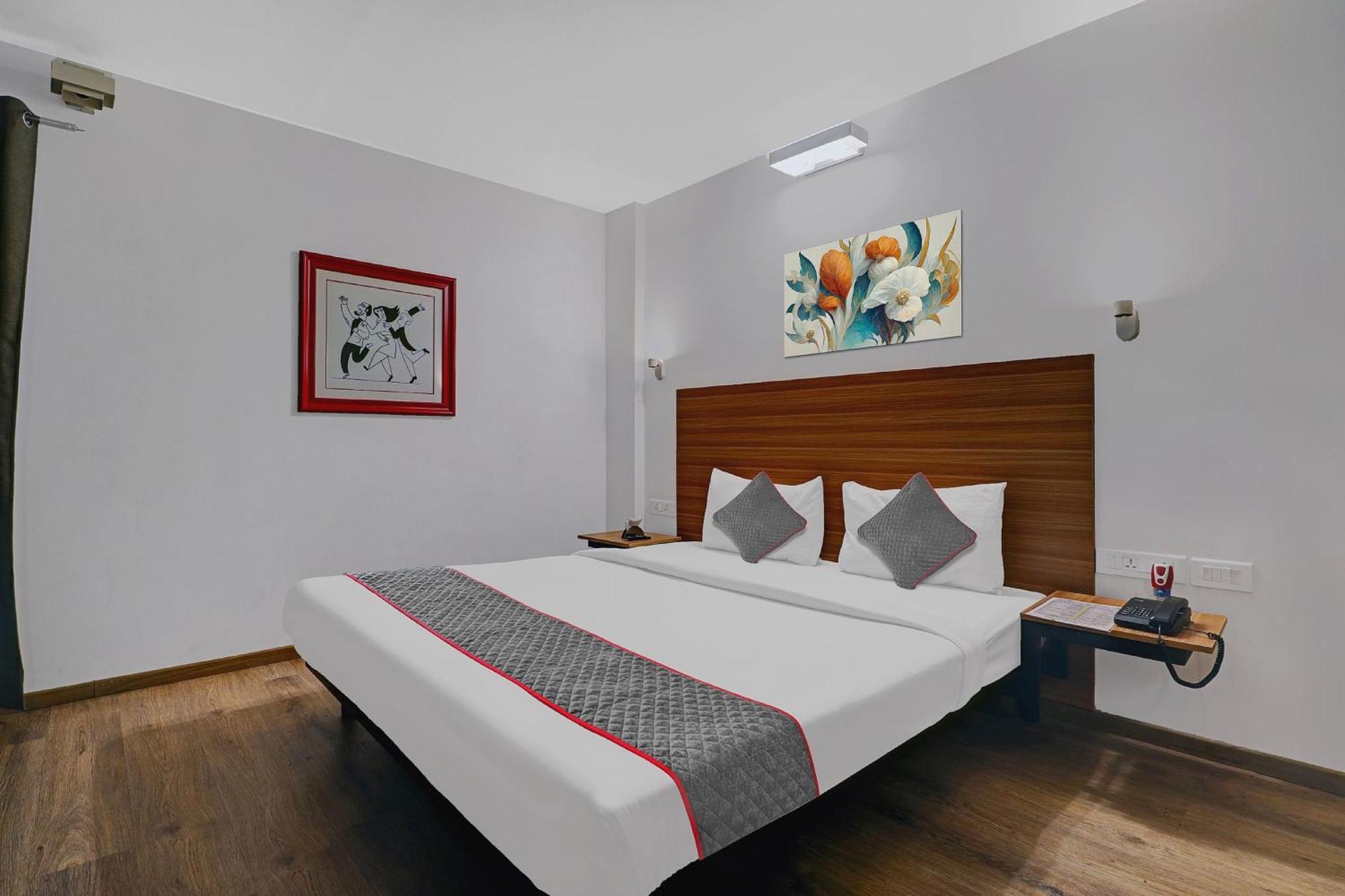 O Royal Encore Hotel