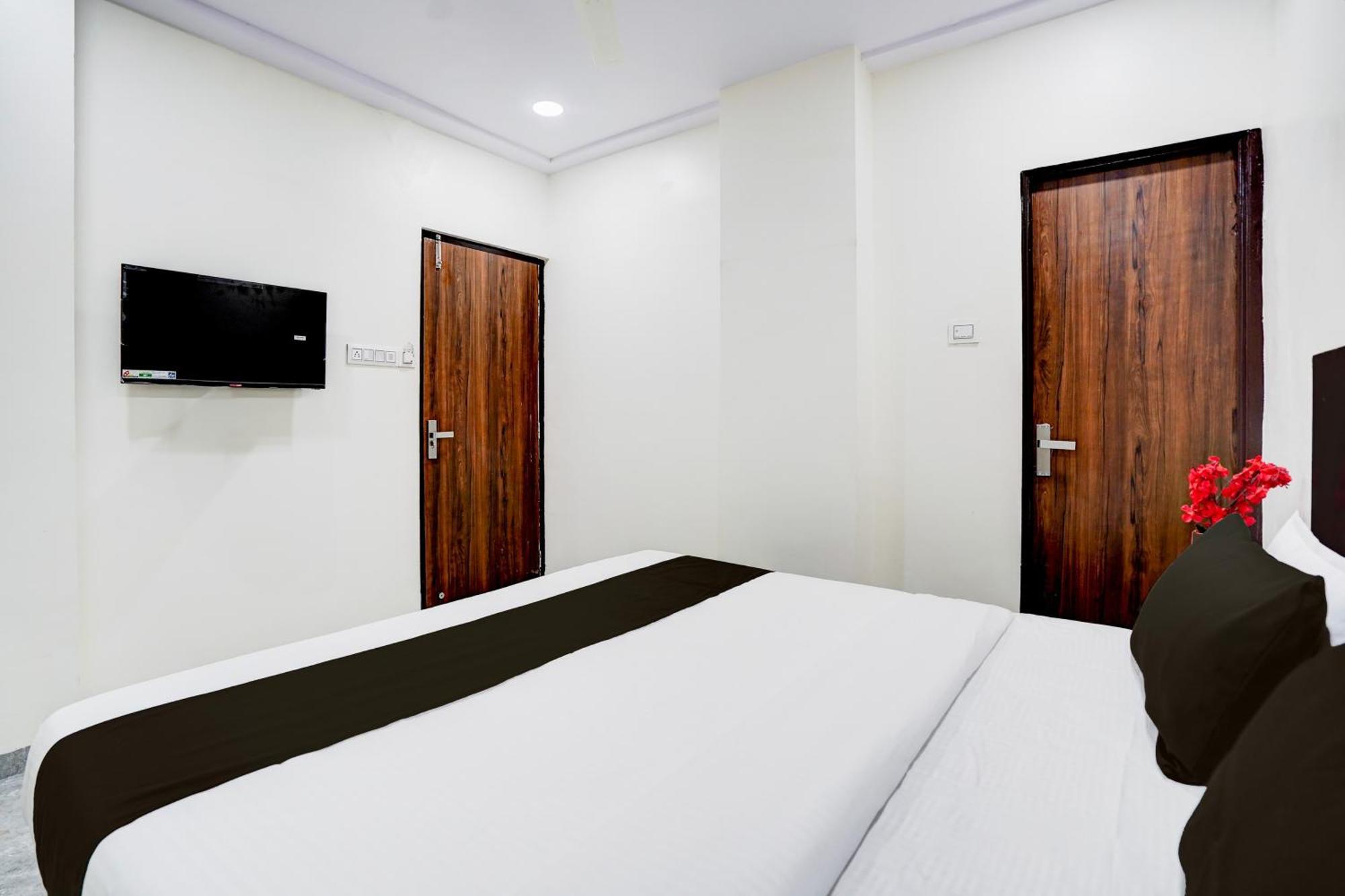 Hotel Super Collection O Uttarahalli