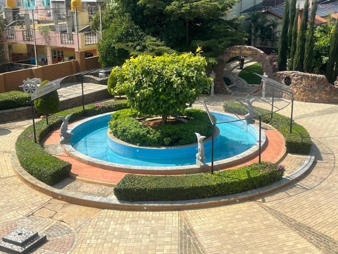 Nirantara & Resort Kammasandra