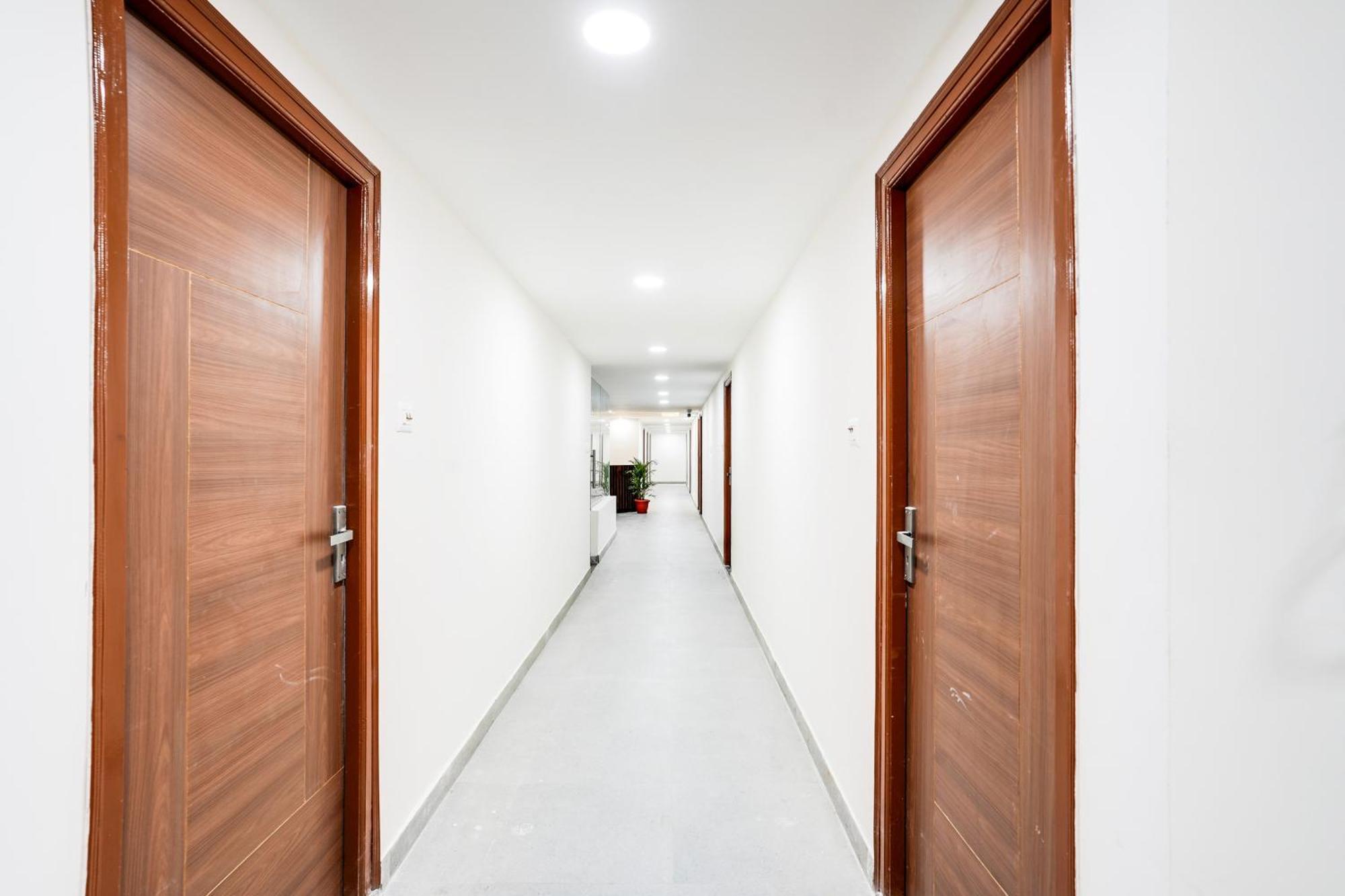 Super Collection O Kr Puram Ayyappa Nagar Formerly Sunrise Arcade 4*