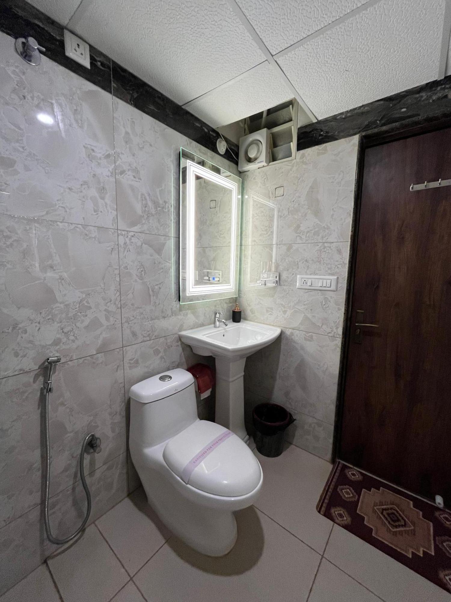 Lg 3* Bangalore