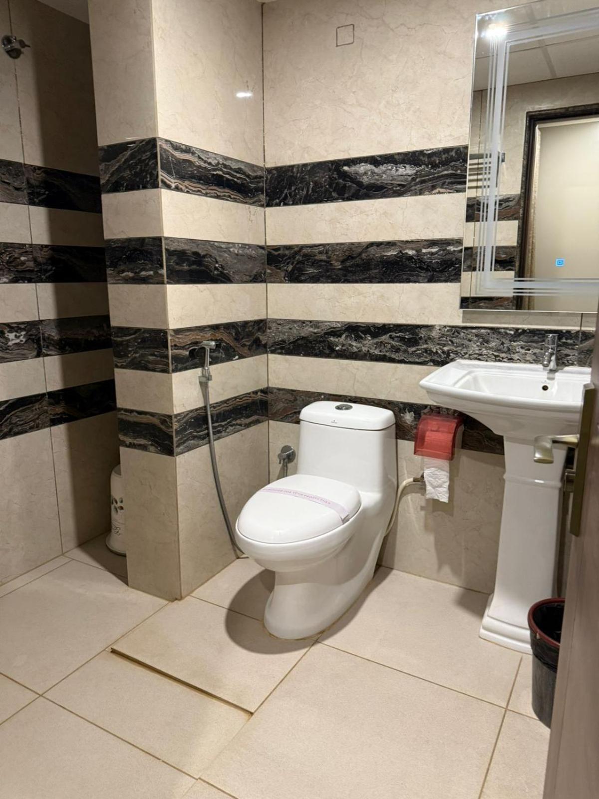 Lg Hotel