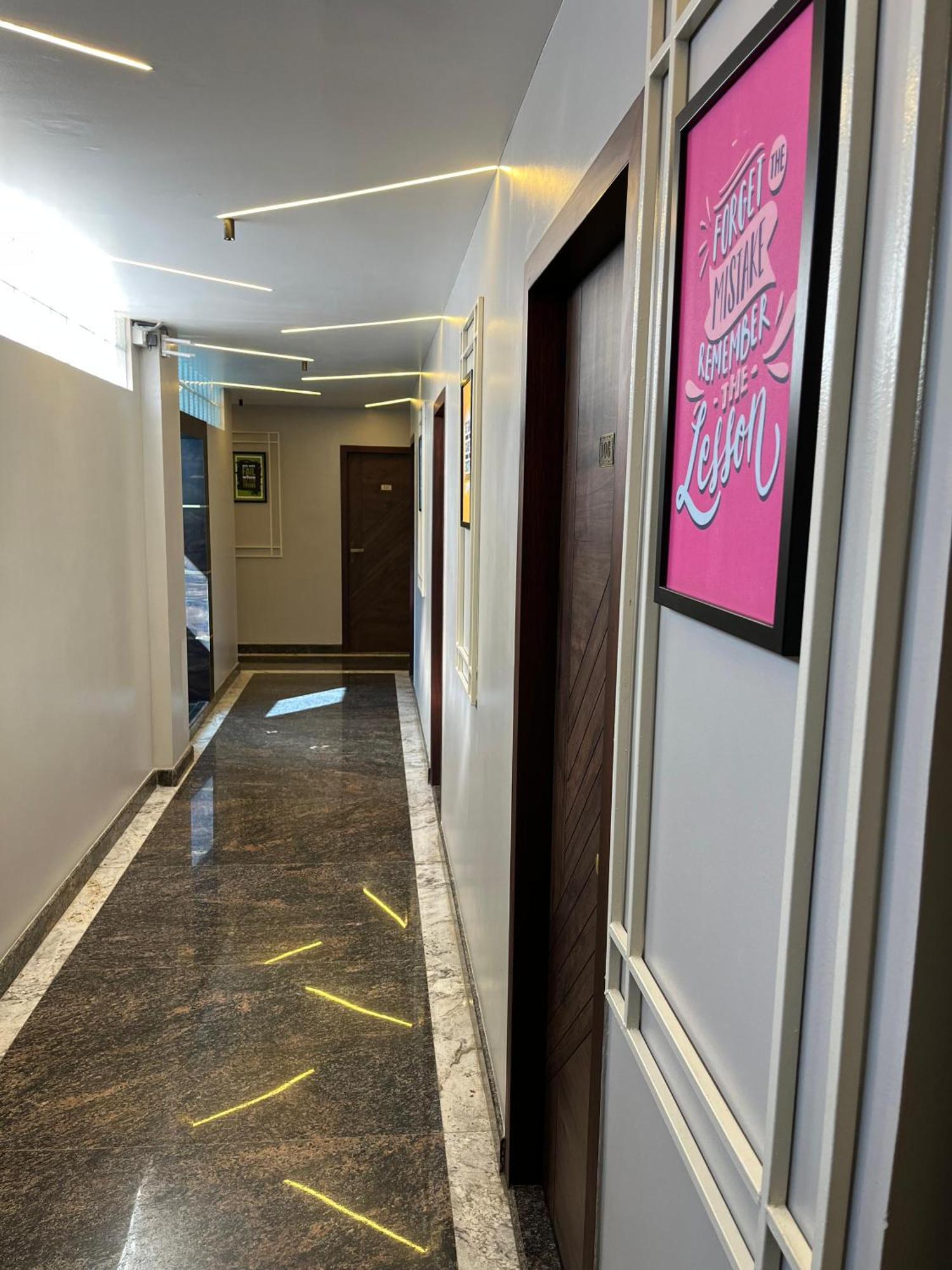 Lg Hotel 3*