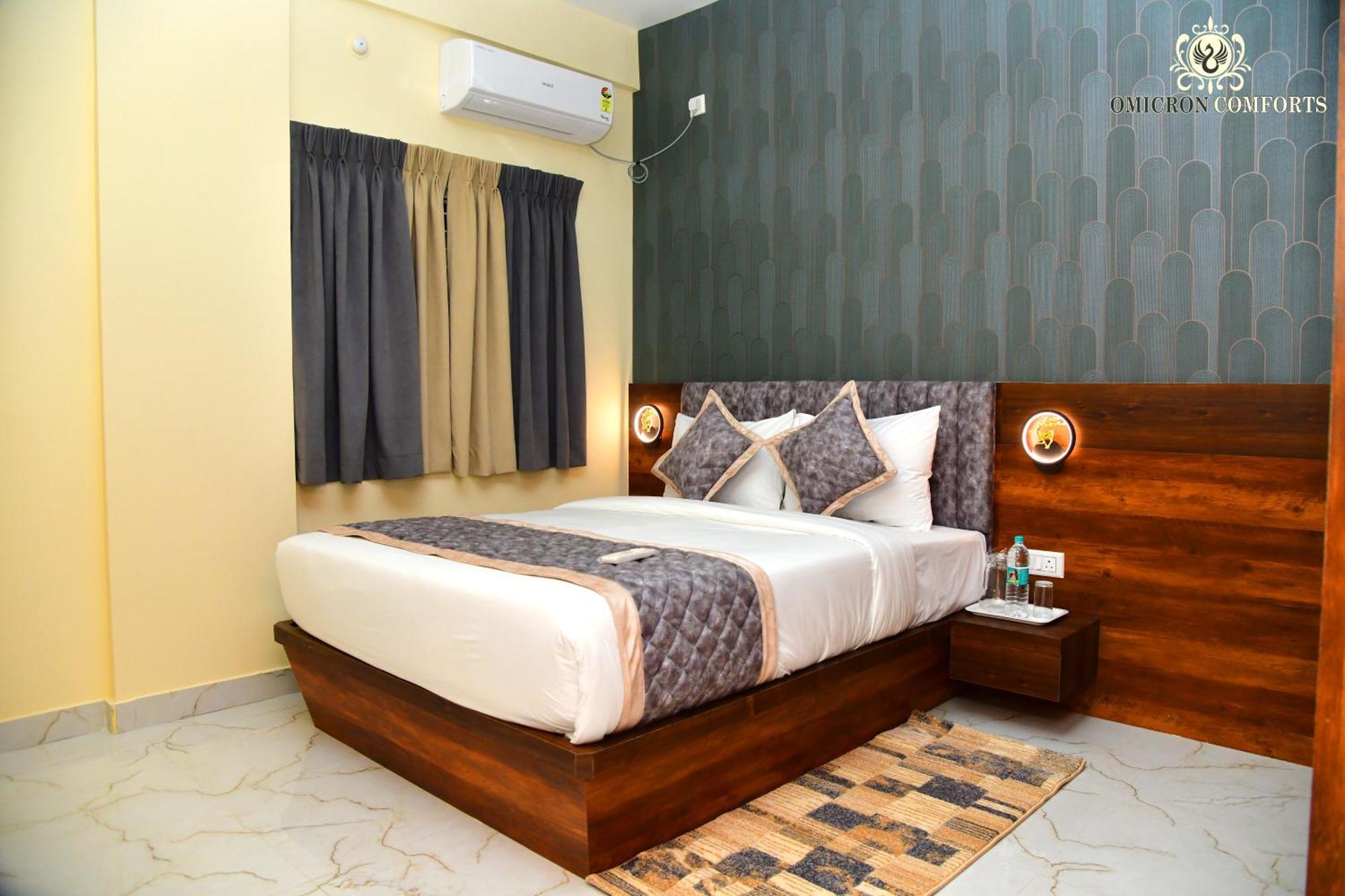Omicron Comforts 1bhk 2bhk Service Apartment *